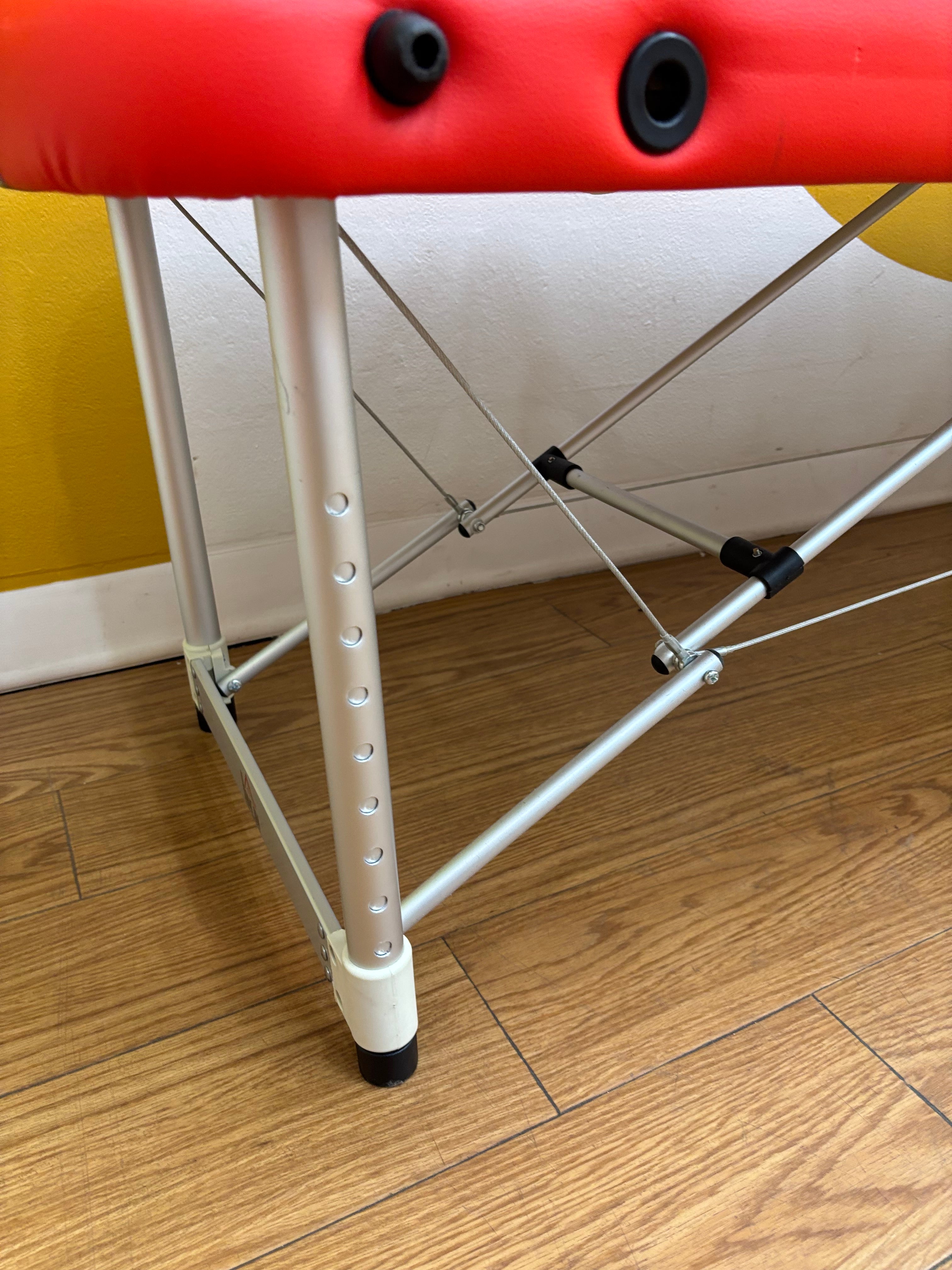 HomCom Portable Massage Table