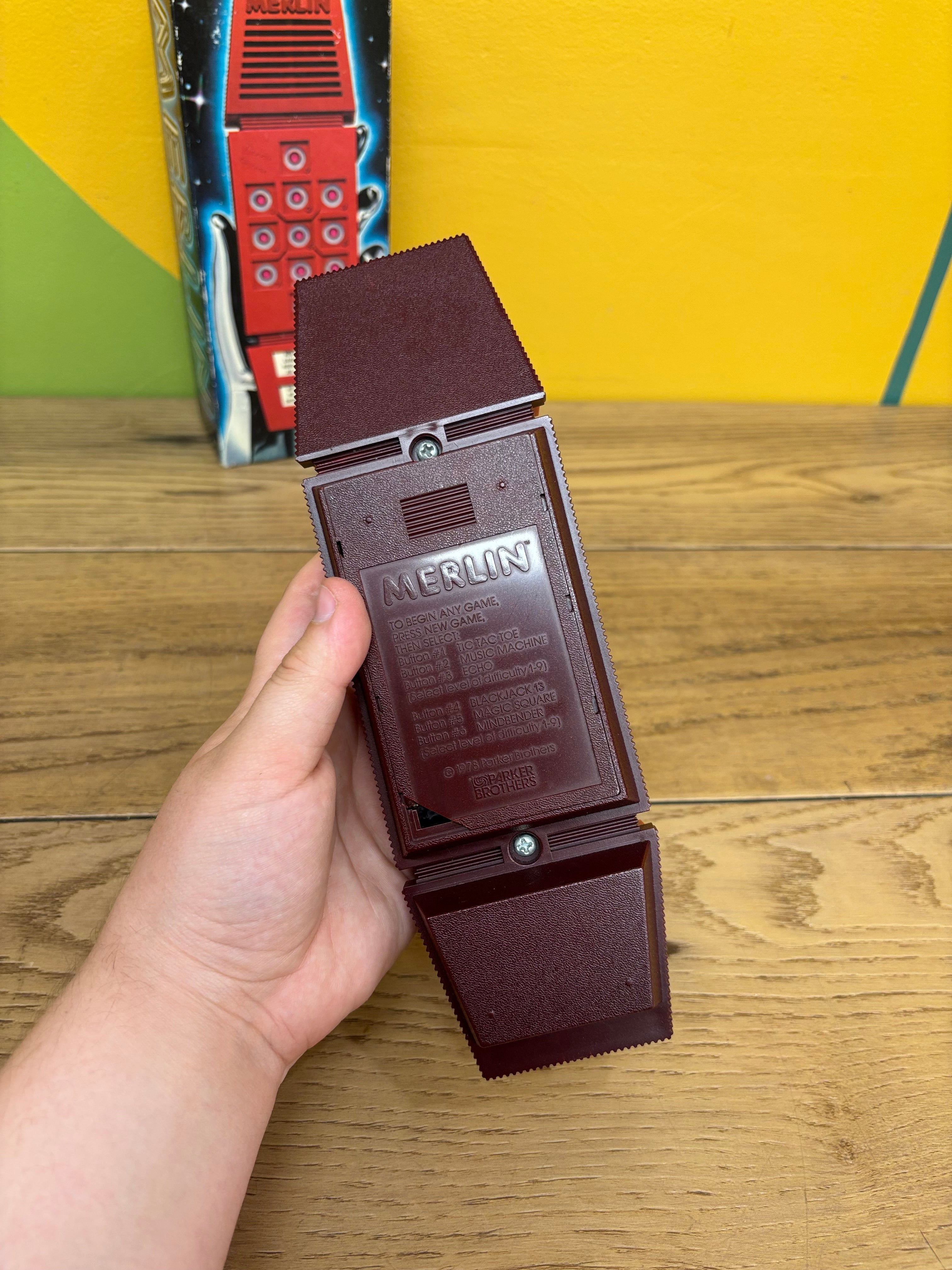 Merlin Electronic Game