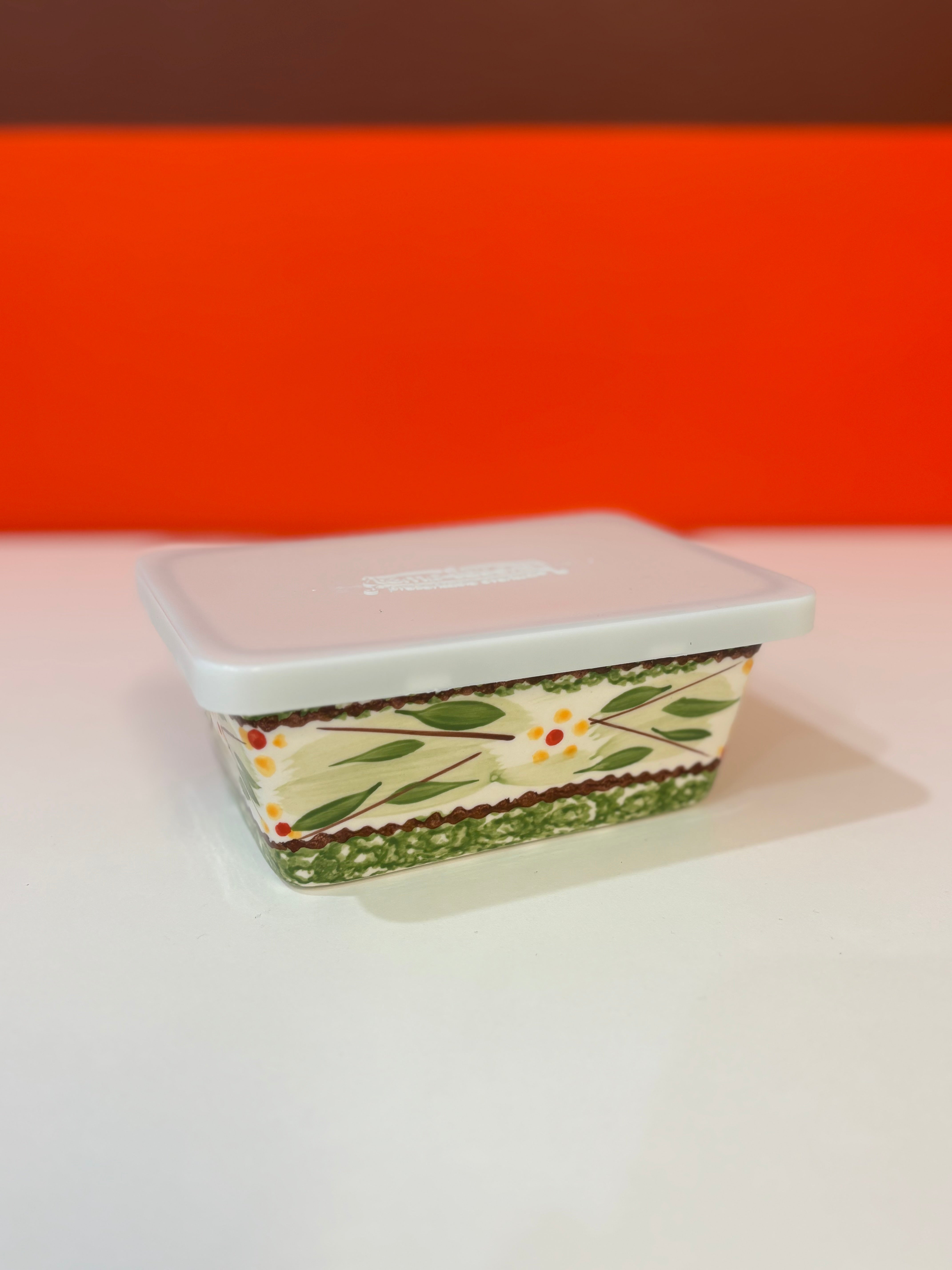 Temp-tations Small Square Baker with Lid