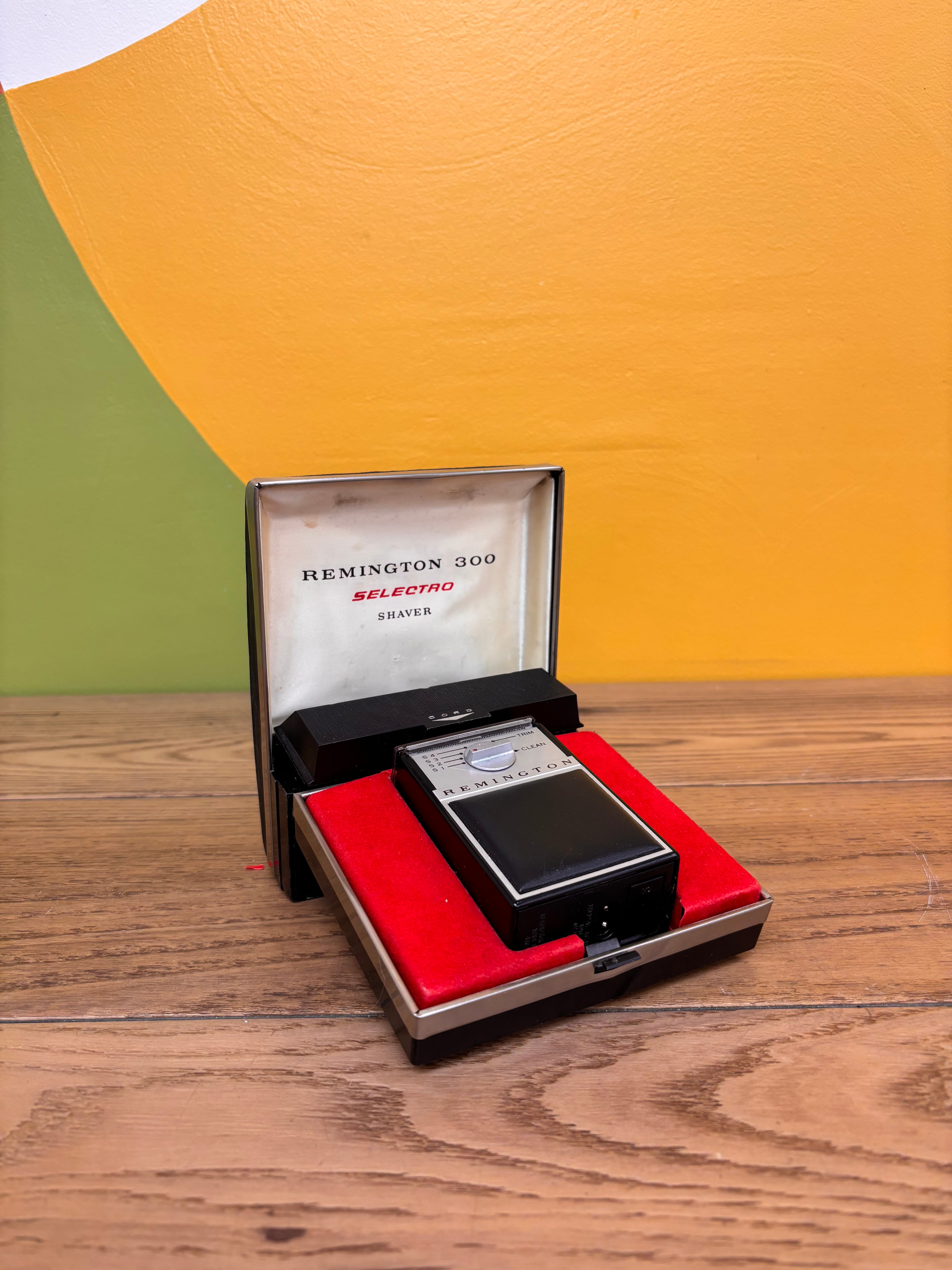 Remington 300 Selectro Shaver