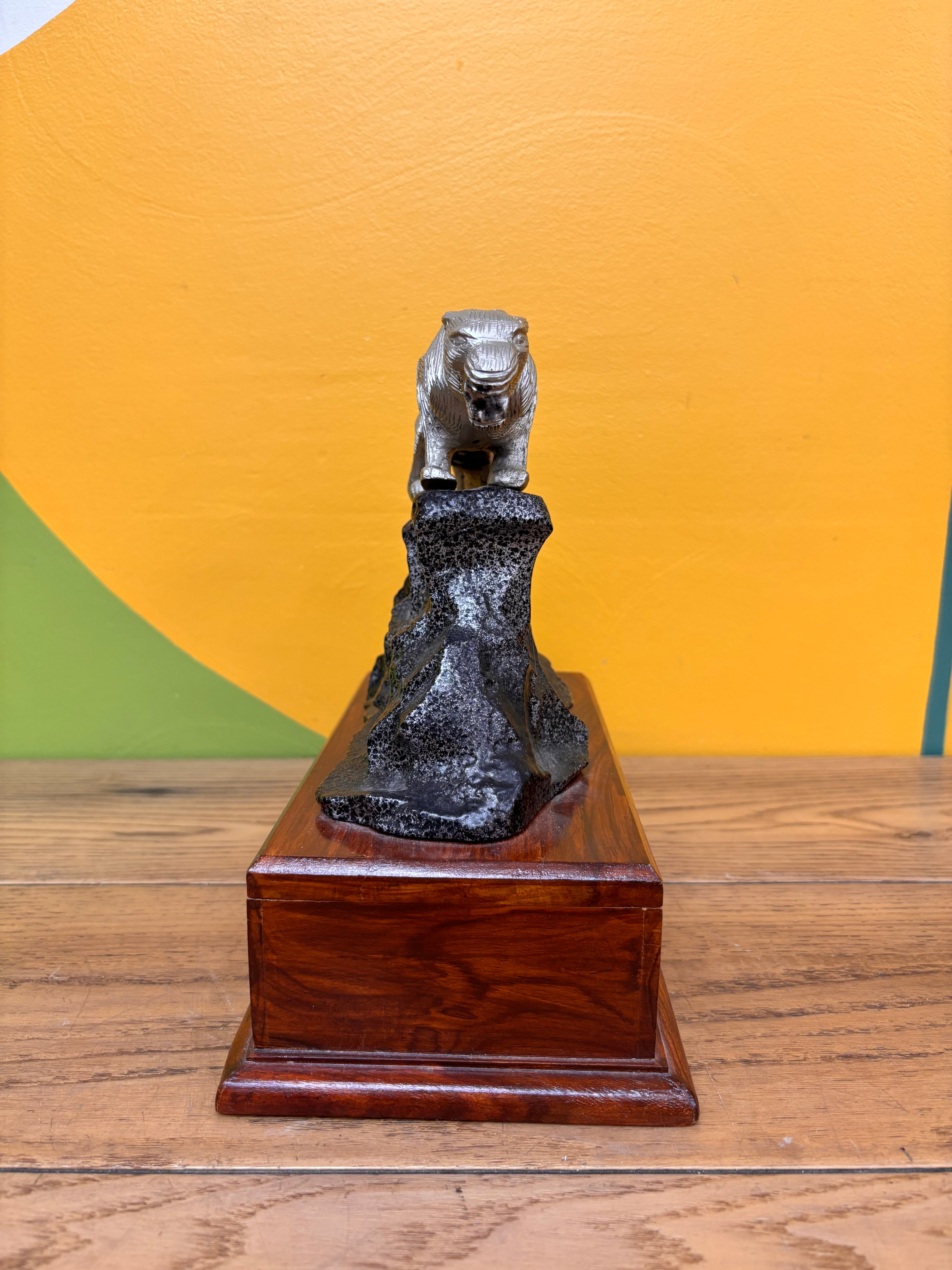 Cougar Sculpture