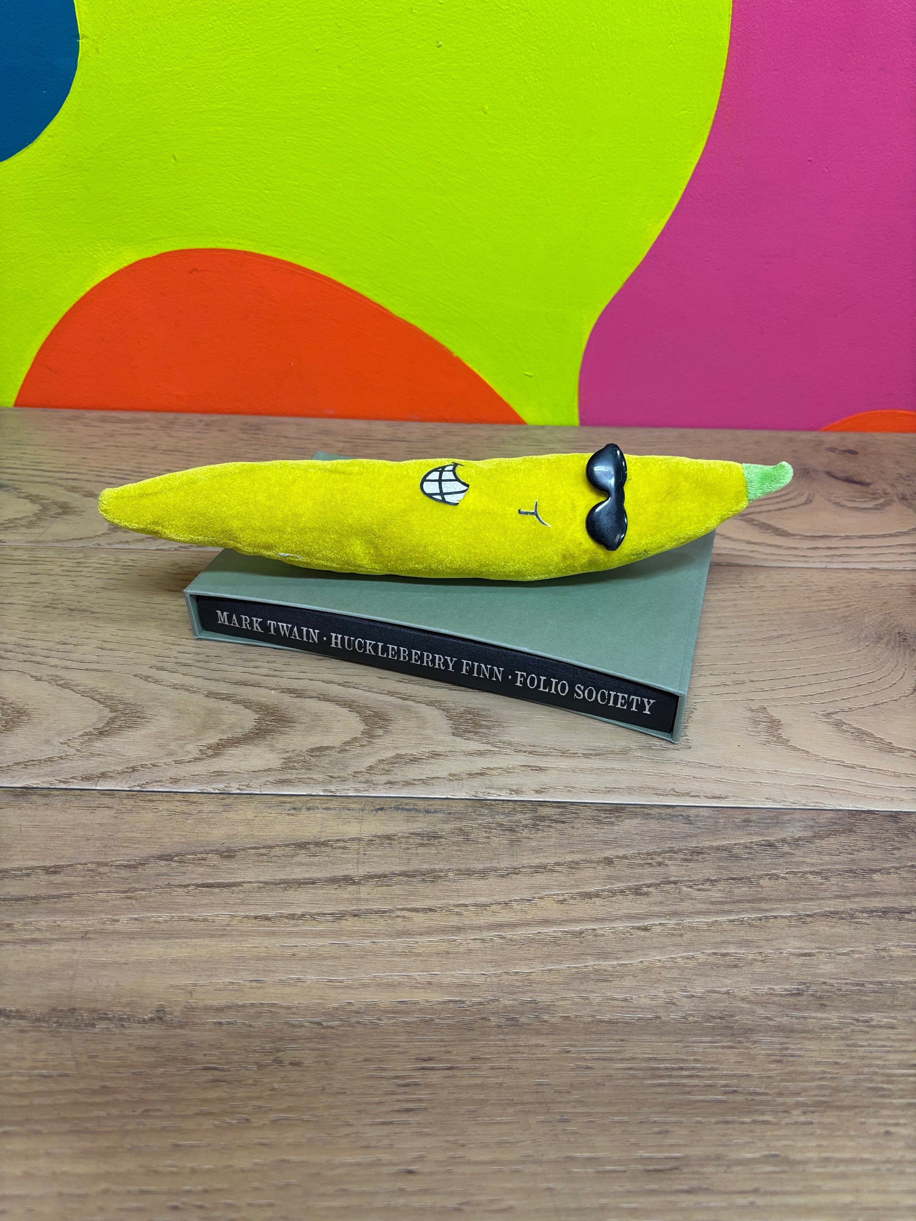 Folio Society Mark Twain's Novel: The Adentures of Huckleberry Finn