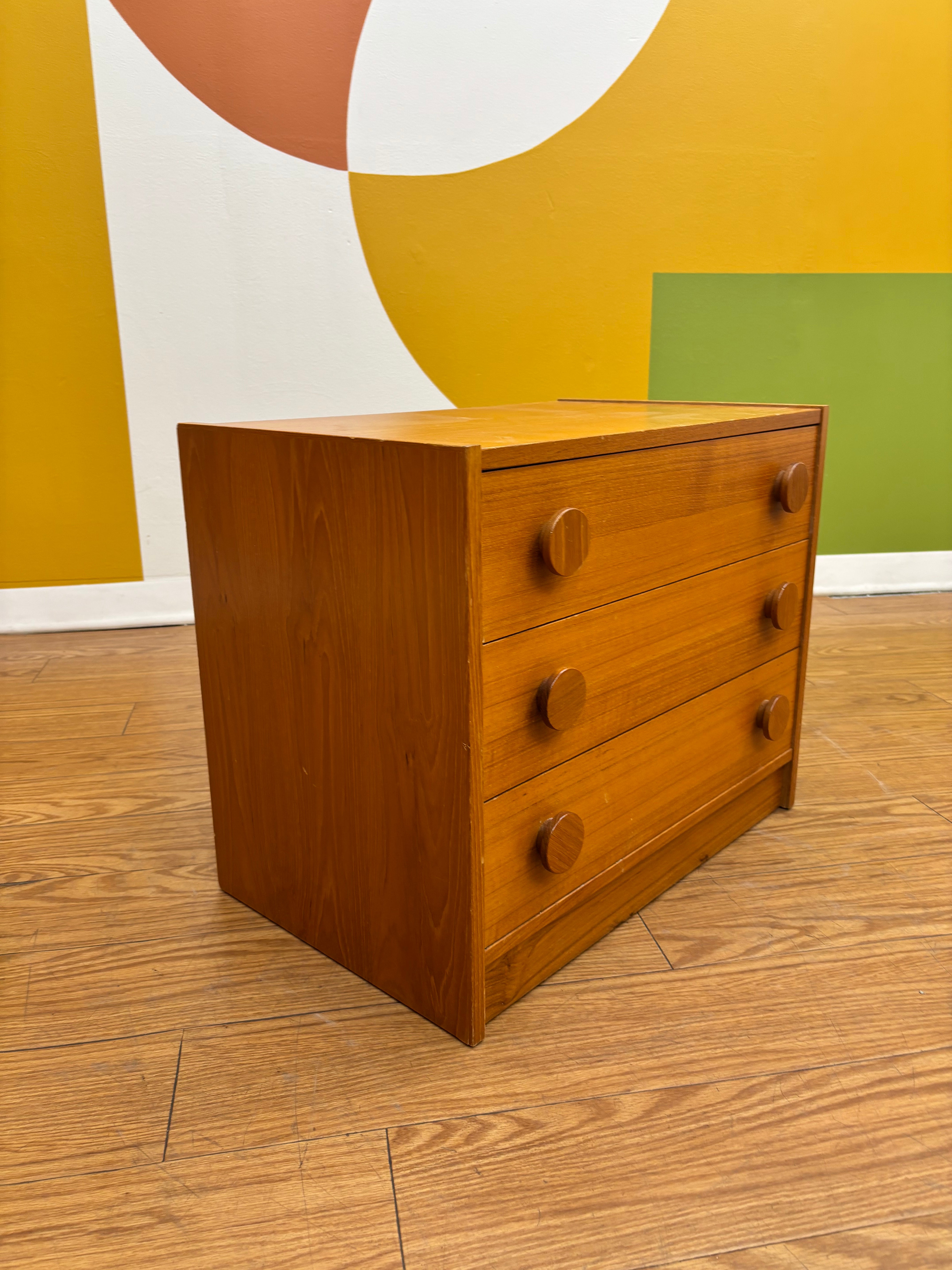 Chest of Drawers