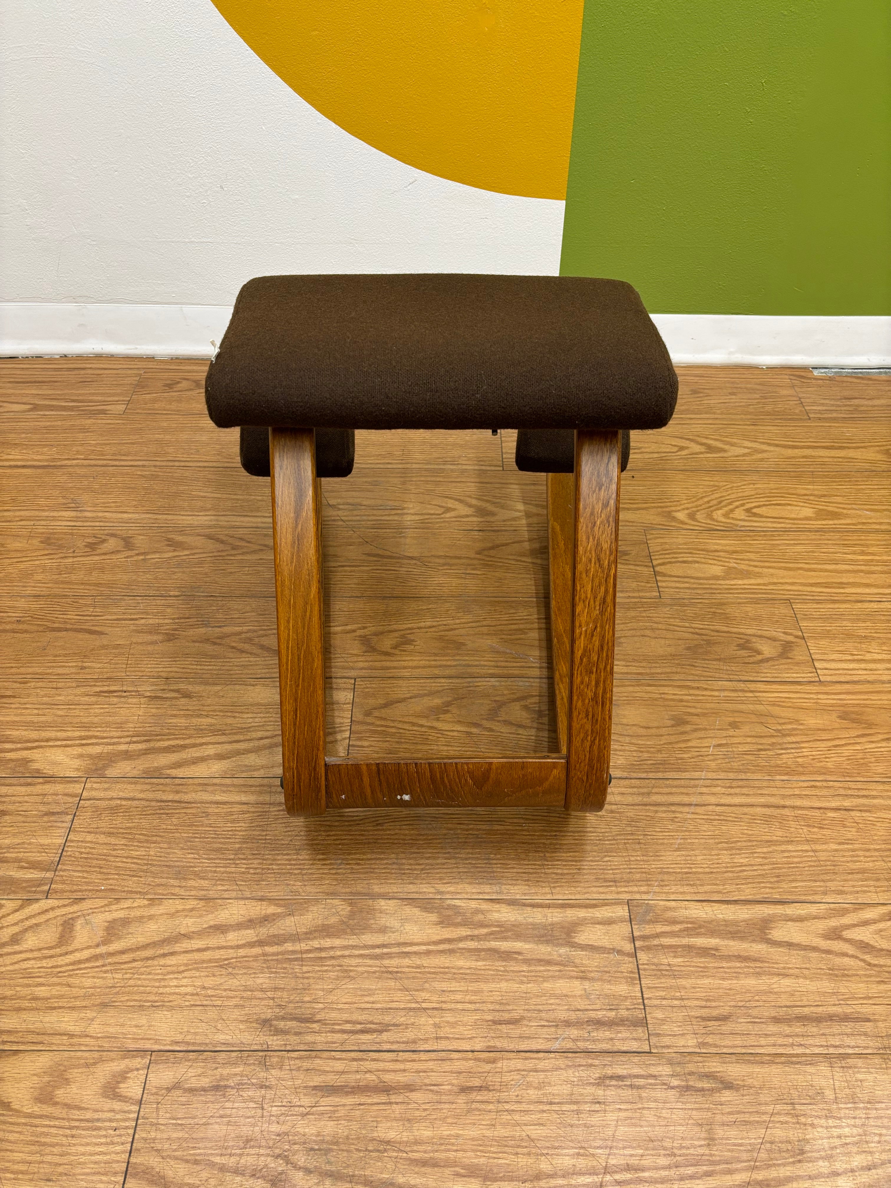 Rocking Kneeling Chair