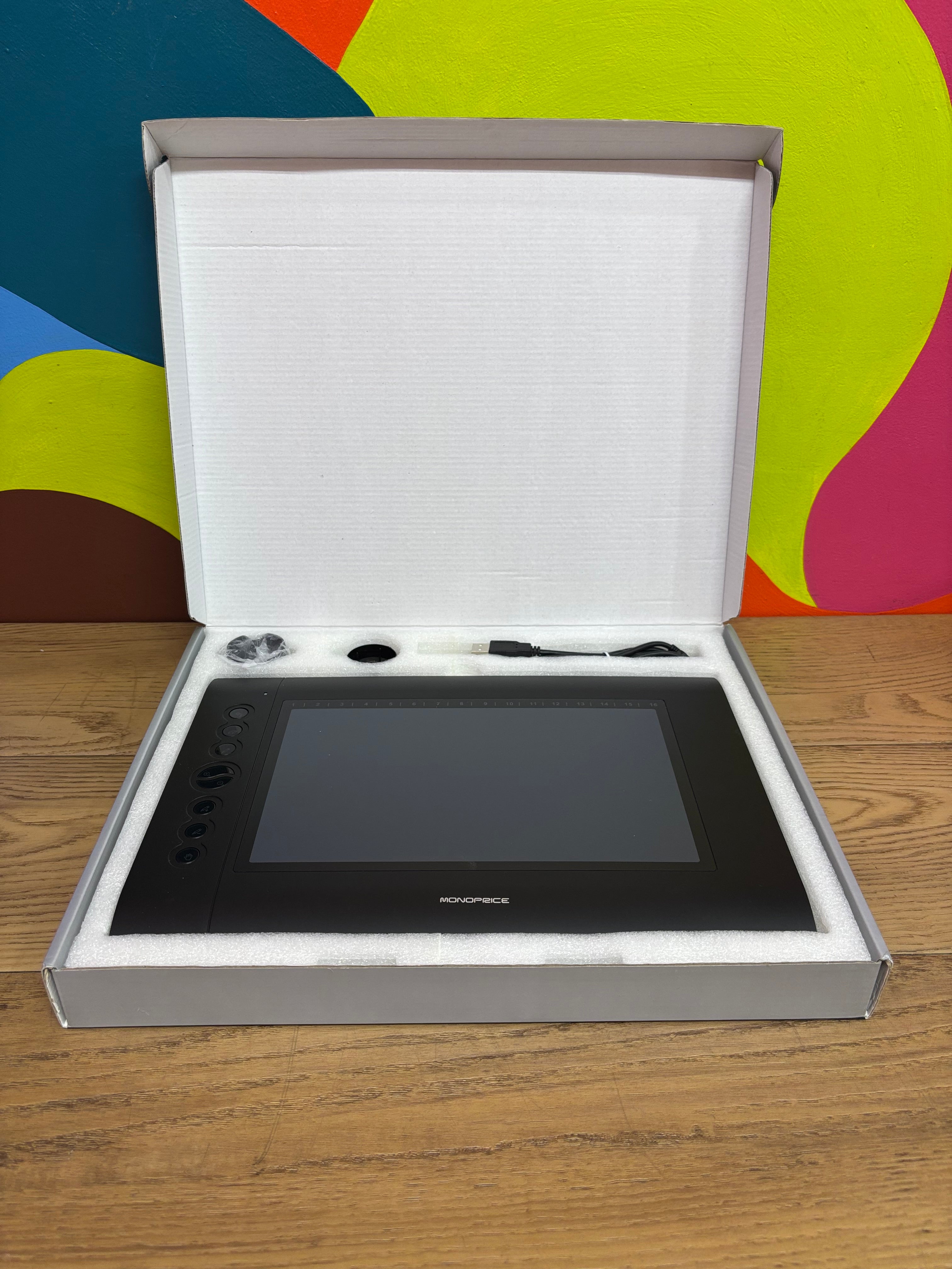 Monoprice 10 x 6.25-Inch Graphic Drawing Tablet