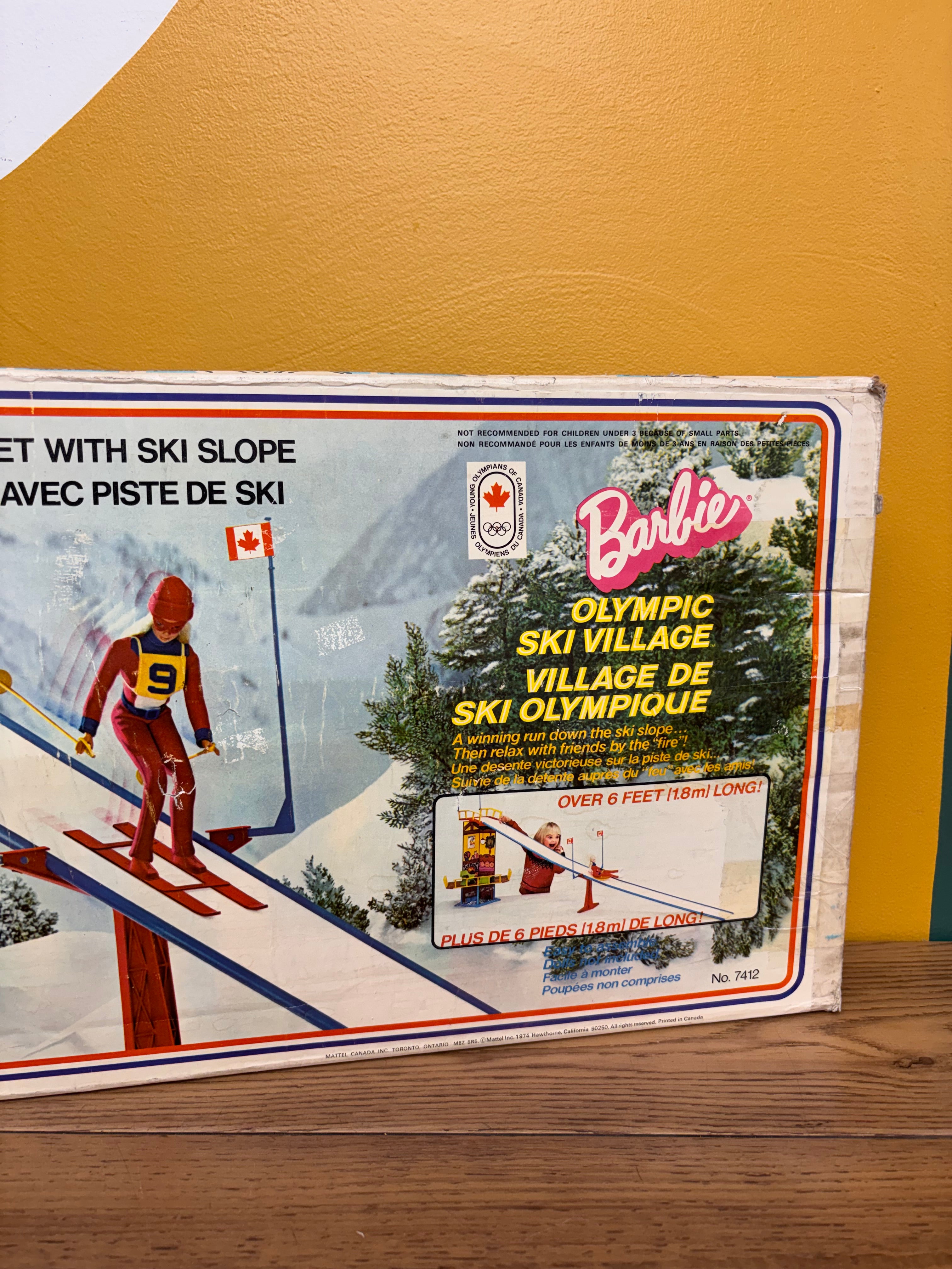 Mattel Barbie Olympic Ski Village Playset 1974