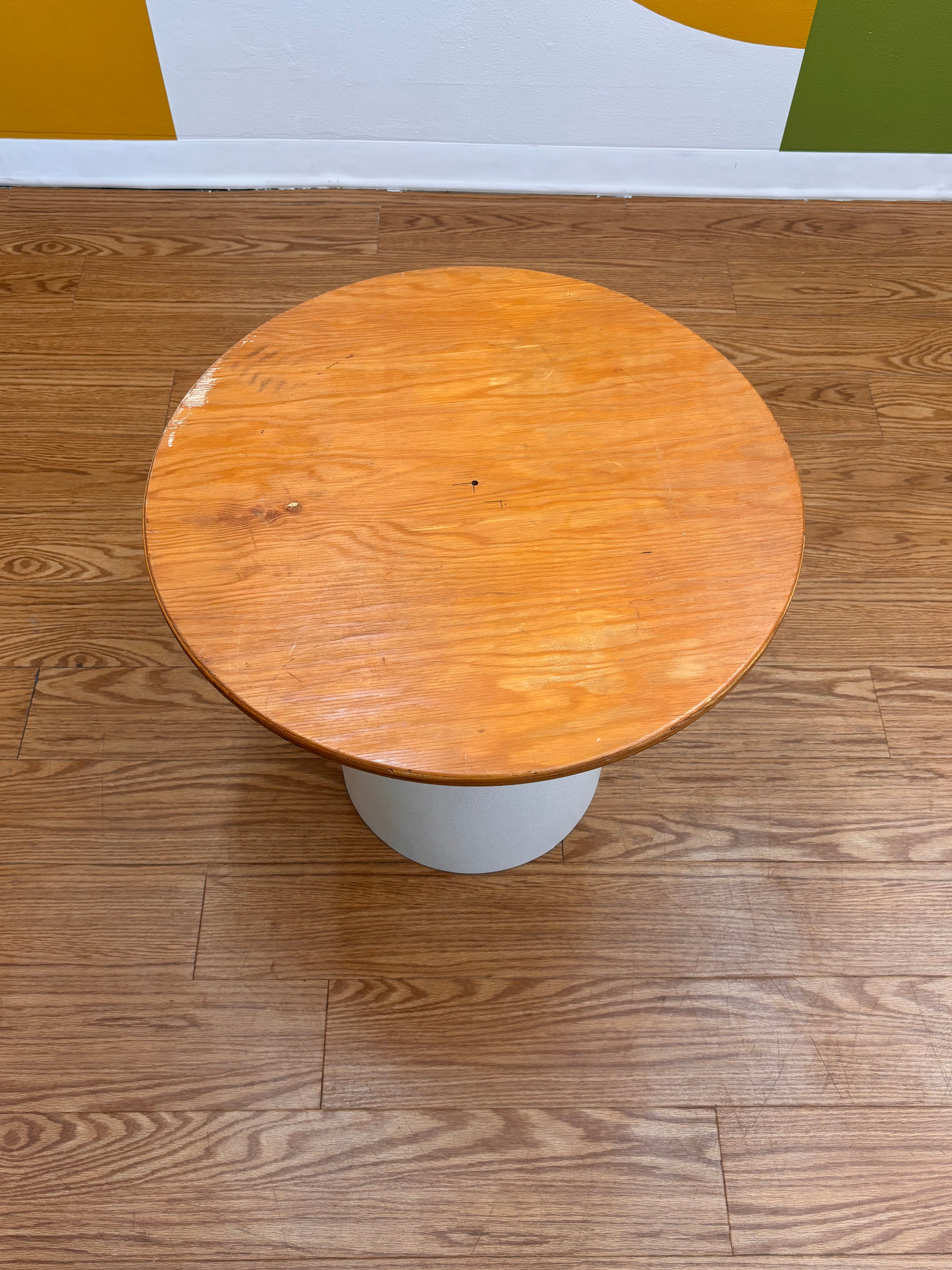 Round Top Side Table
