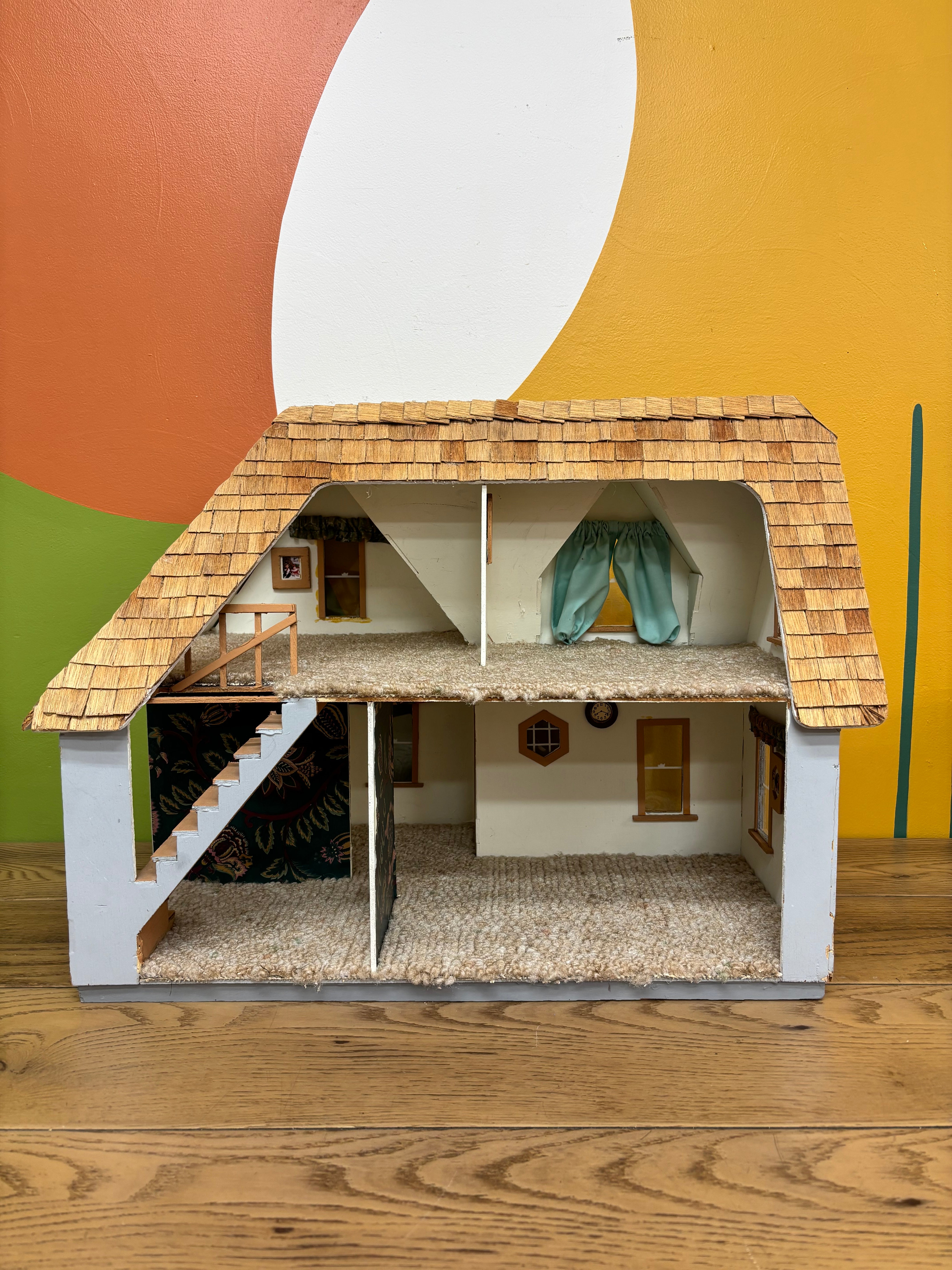 Wood Dollhouse