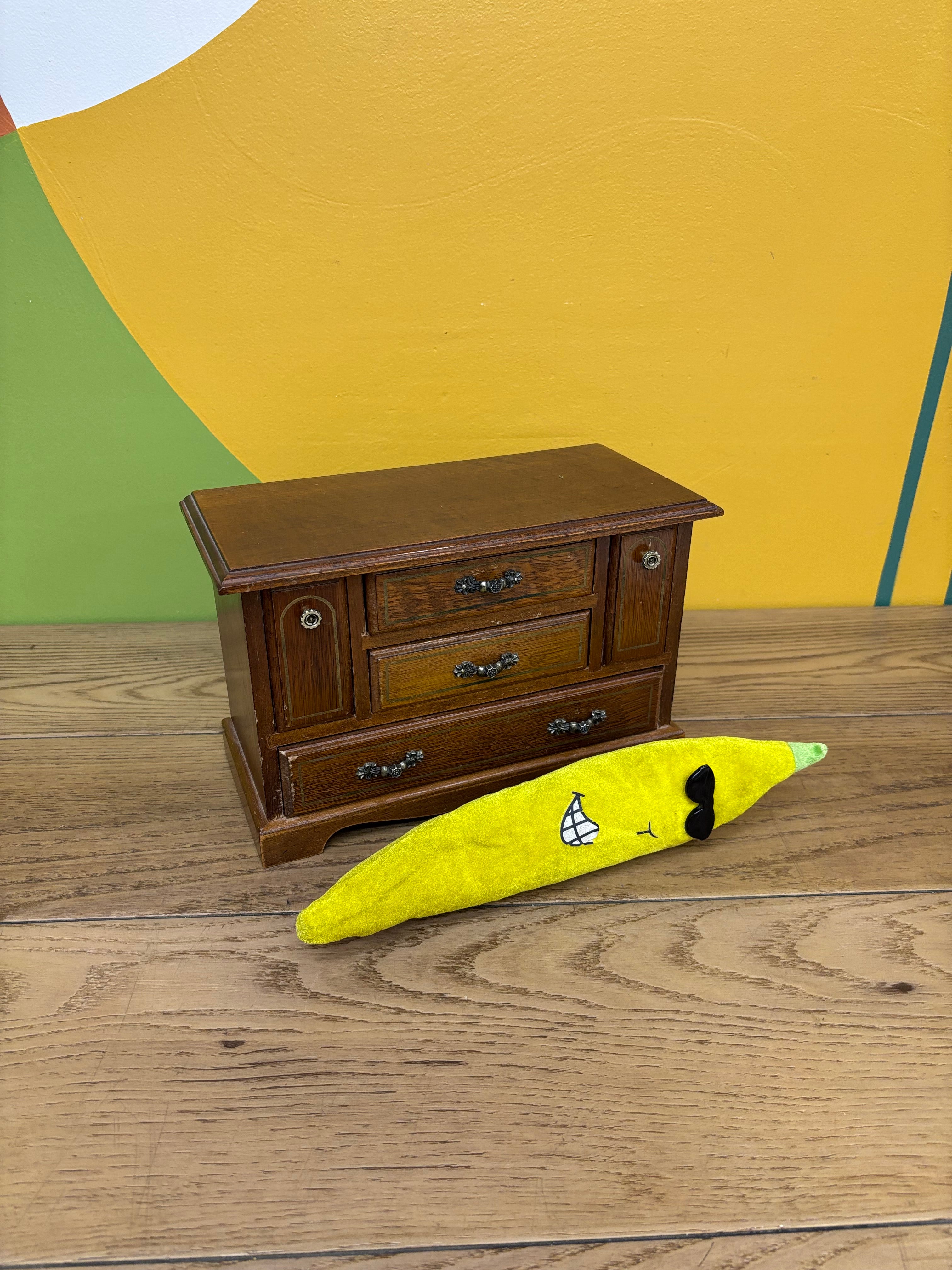Wood Musical Jewlery Box