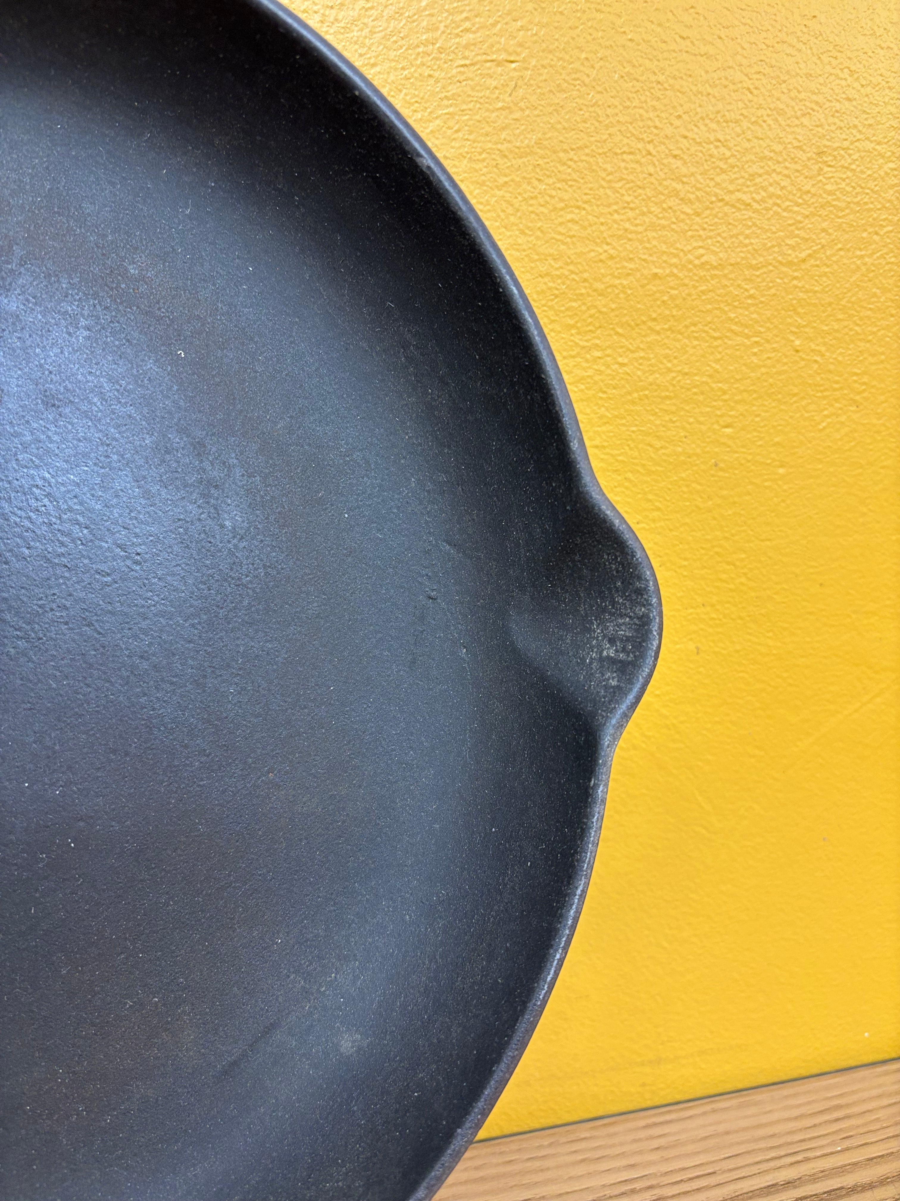 Le Creuset Brown Pan #30