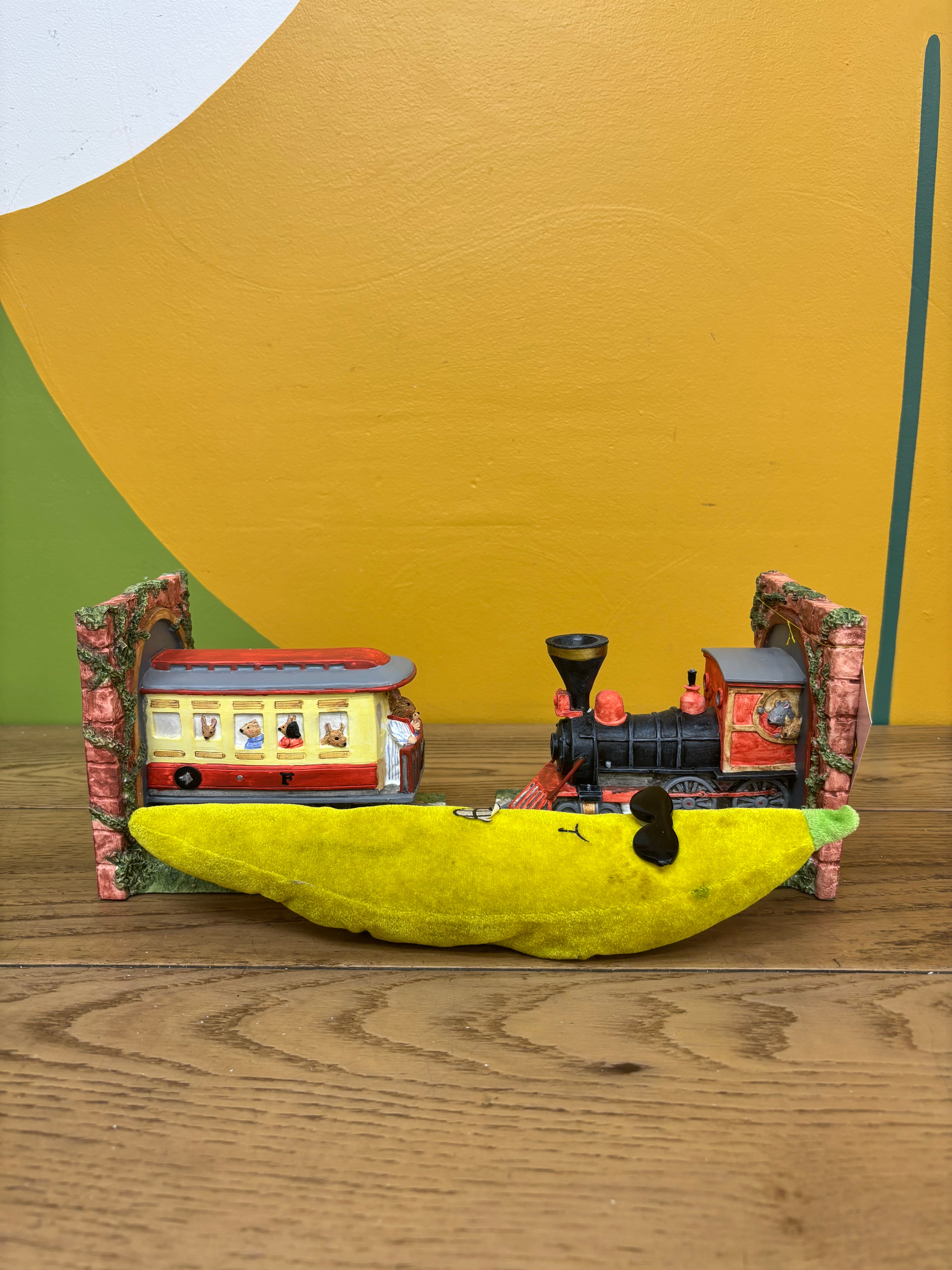 Foxwood Tales Train Bookends