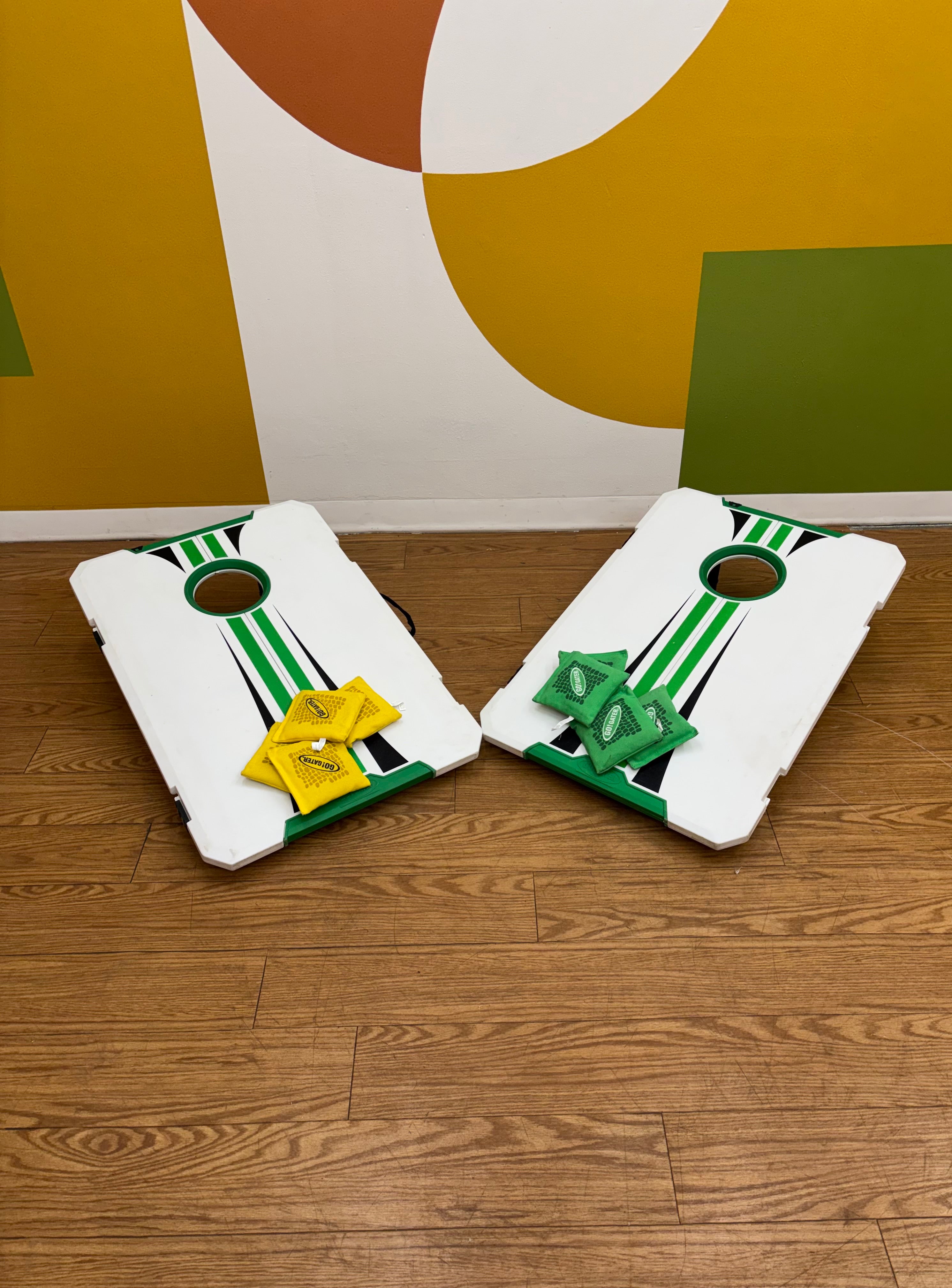 Outdoor Cornhole Game