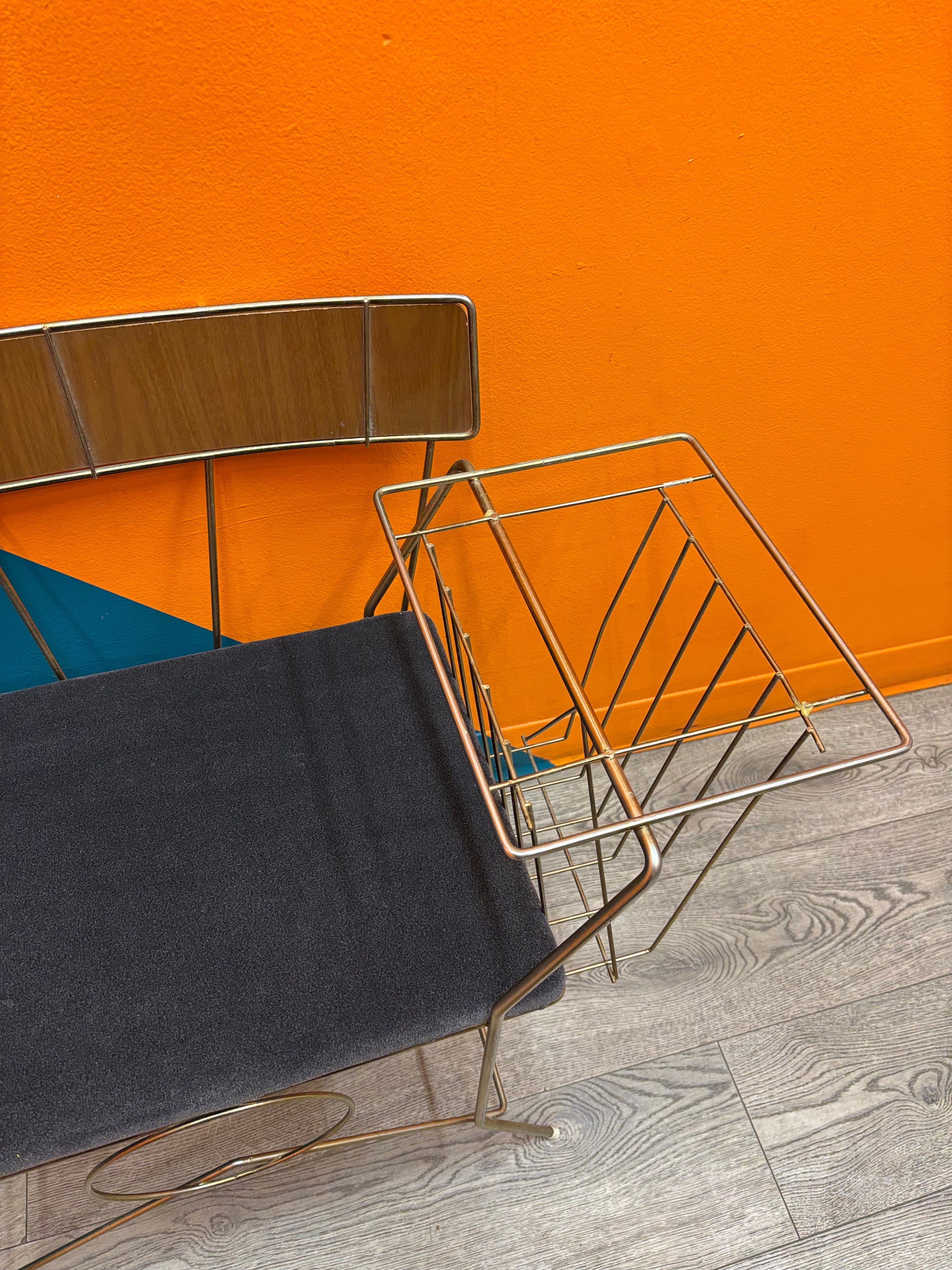 Metal Gossip Bench with Magazine Rack