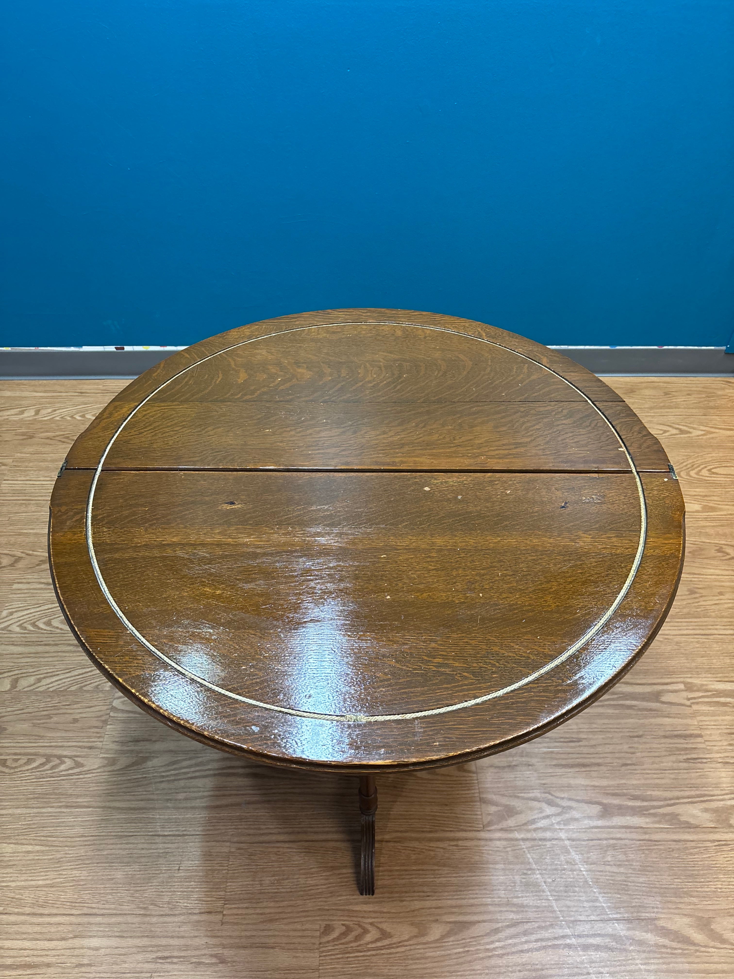 Drop Leaf Round Table
