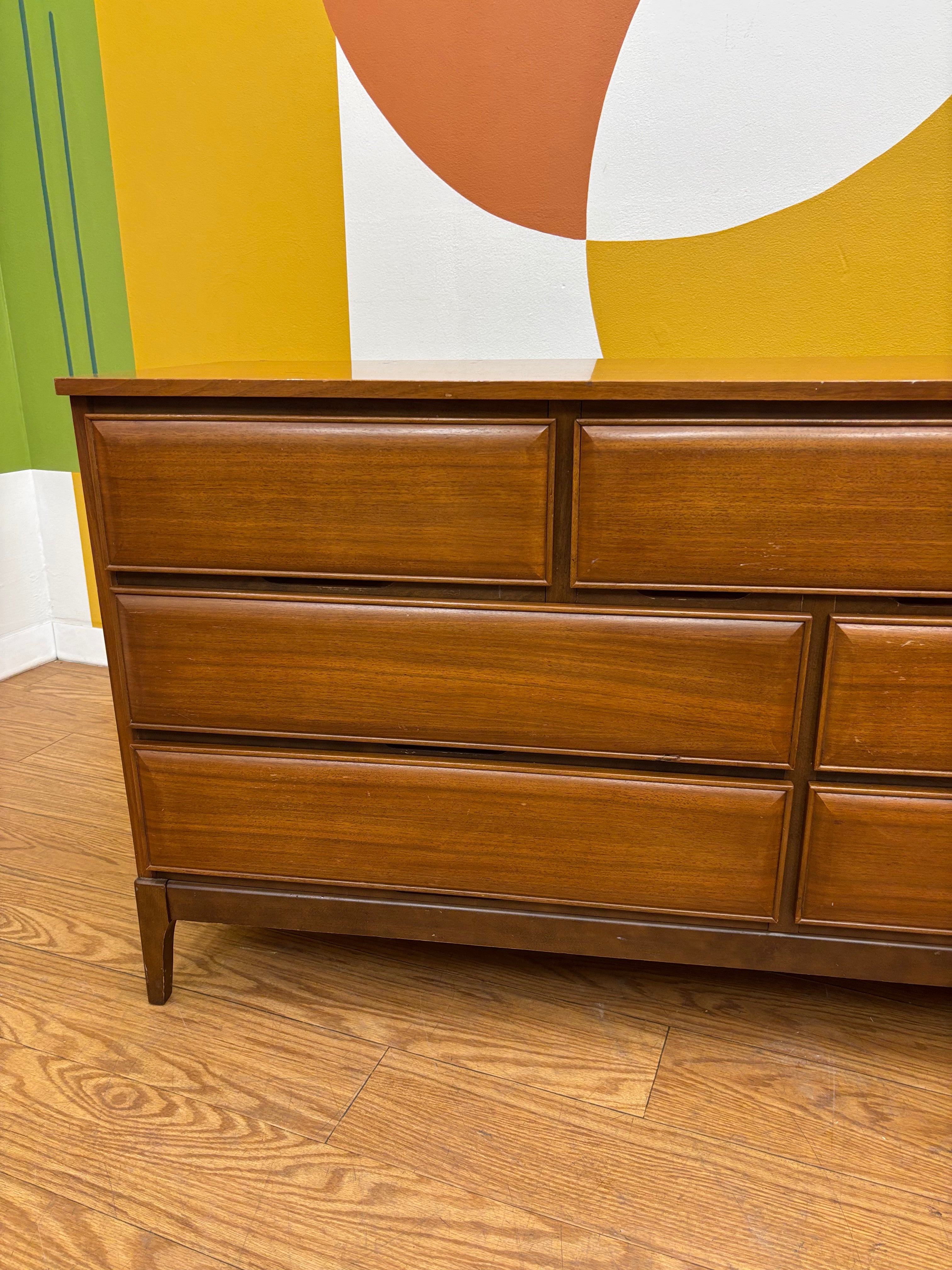 Wood 7 Drawer Dresser