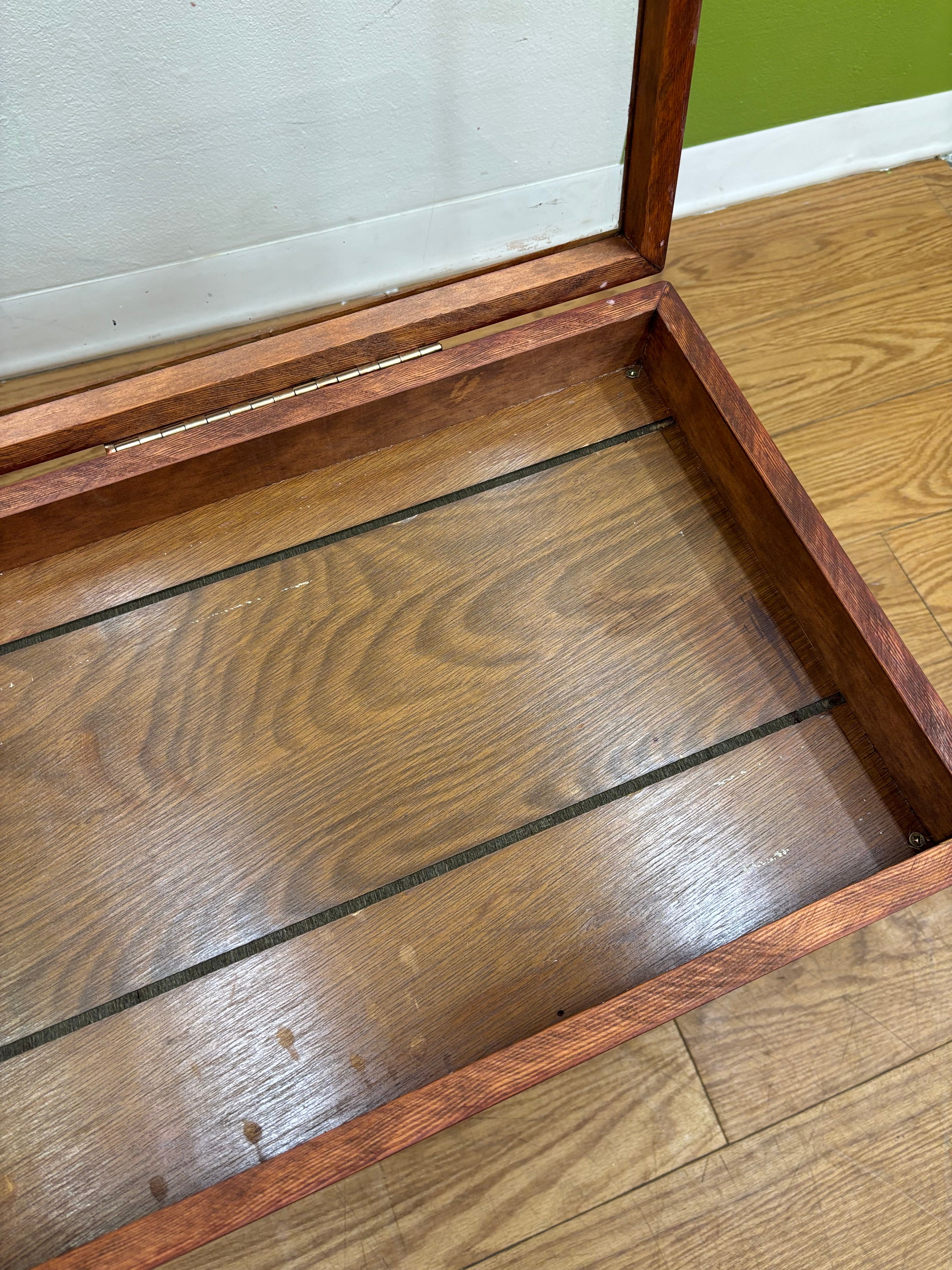 Shadow Box Table