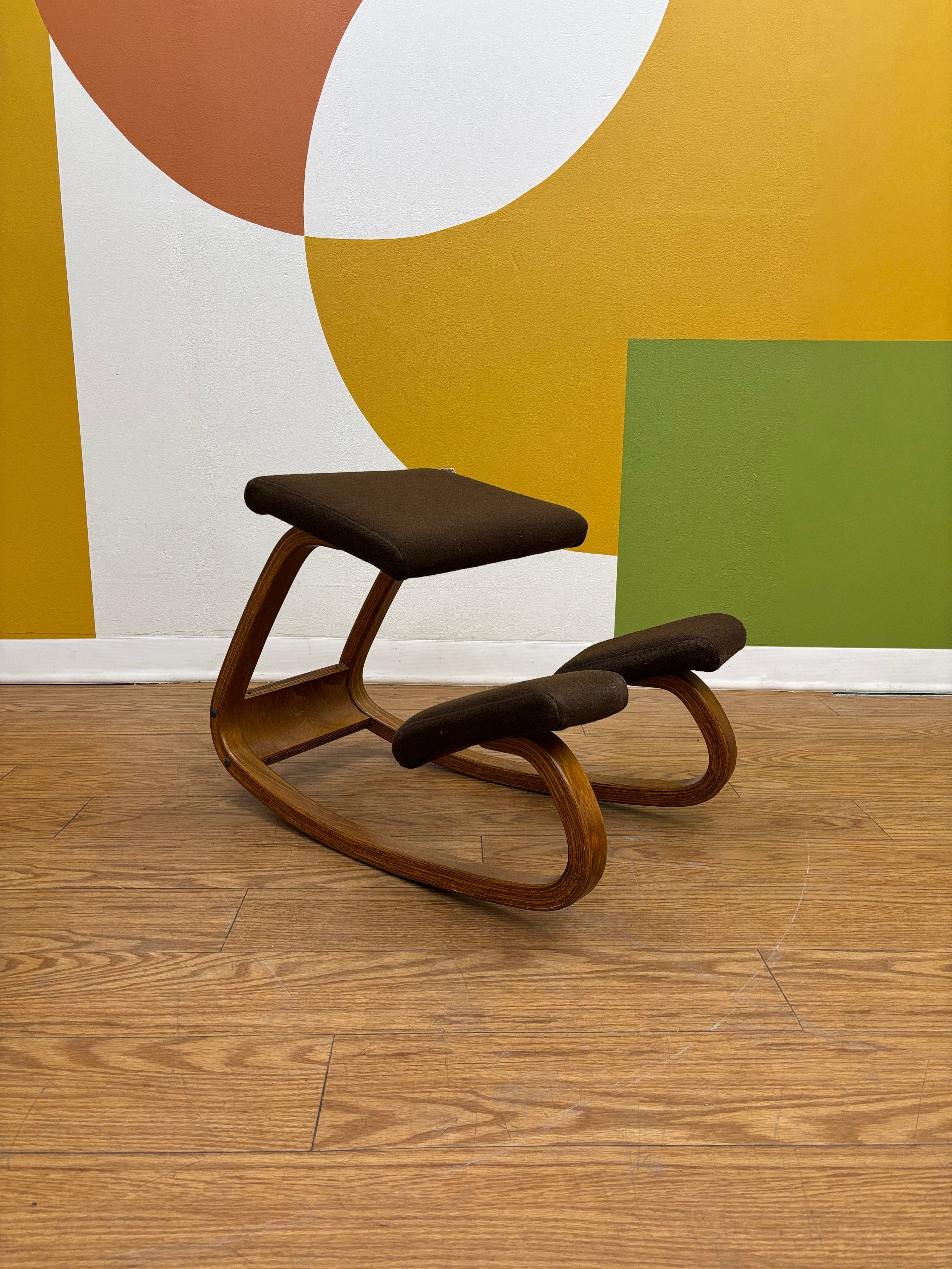 Rocking Kneeling Chair