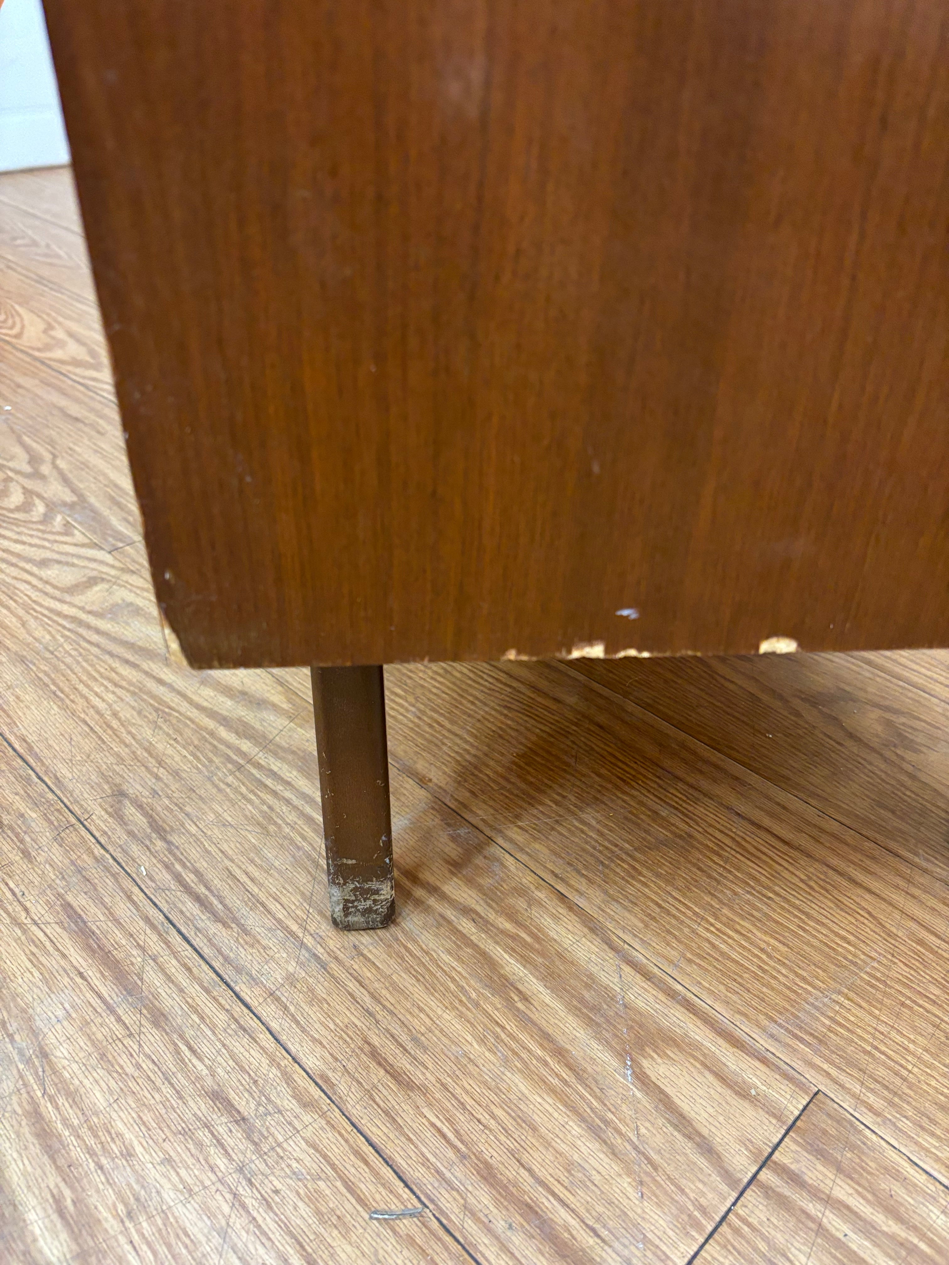 Victoriaville Wood 4 Drawer Dresser