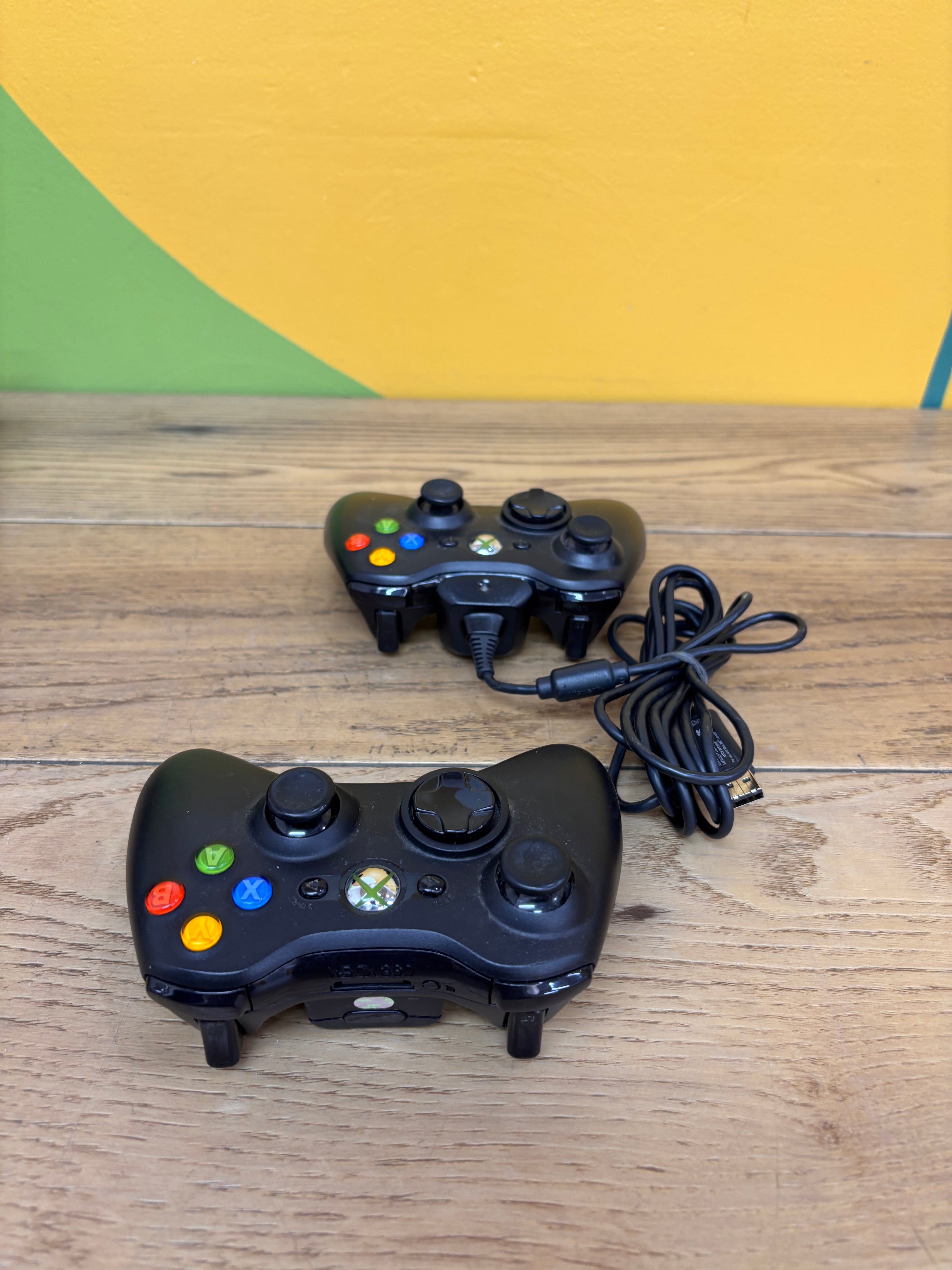 Xbox 360 S Bundle with Kinect Sensor