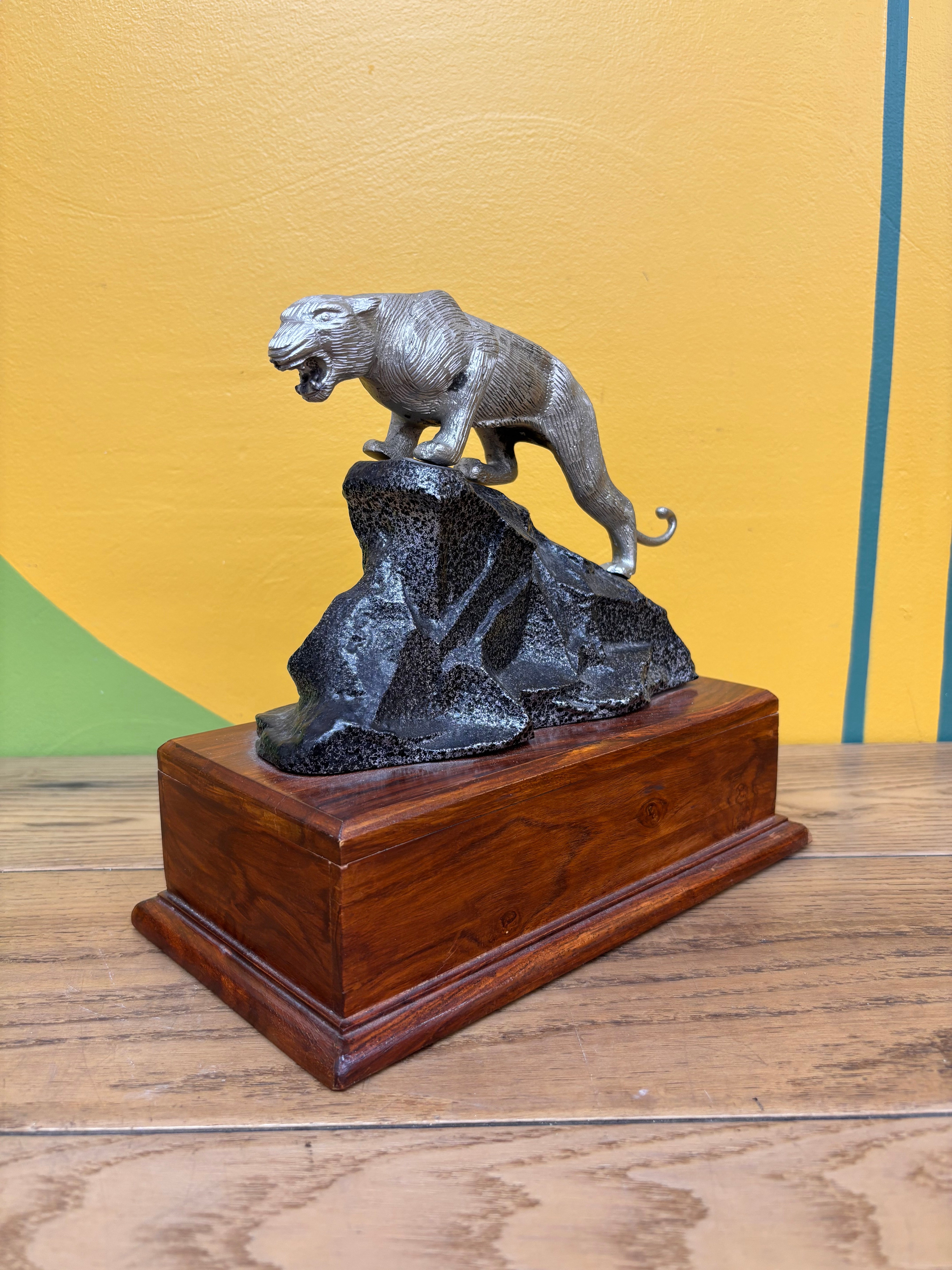 Cougar Sculpture