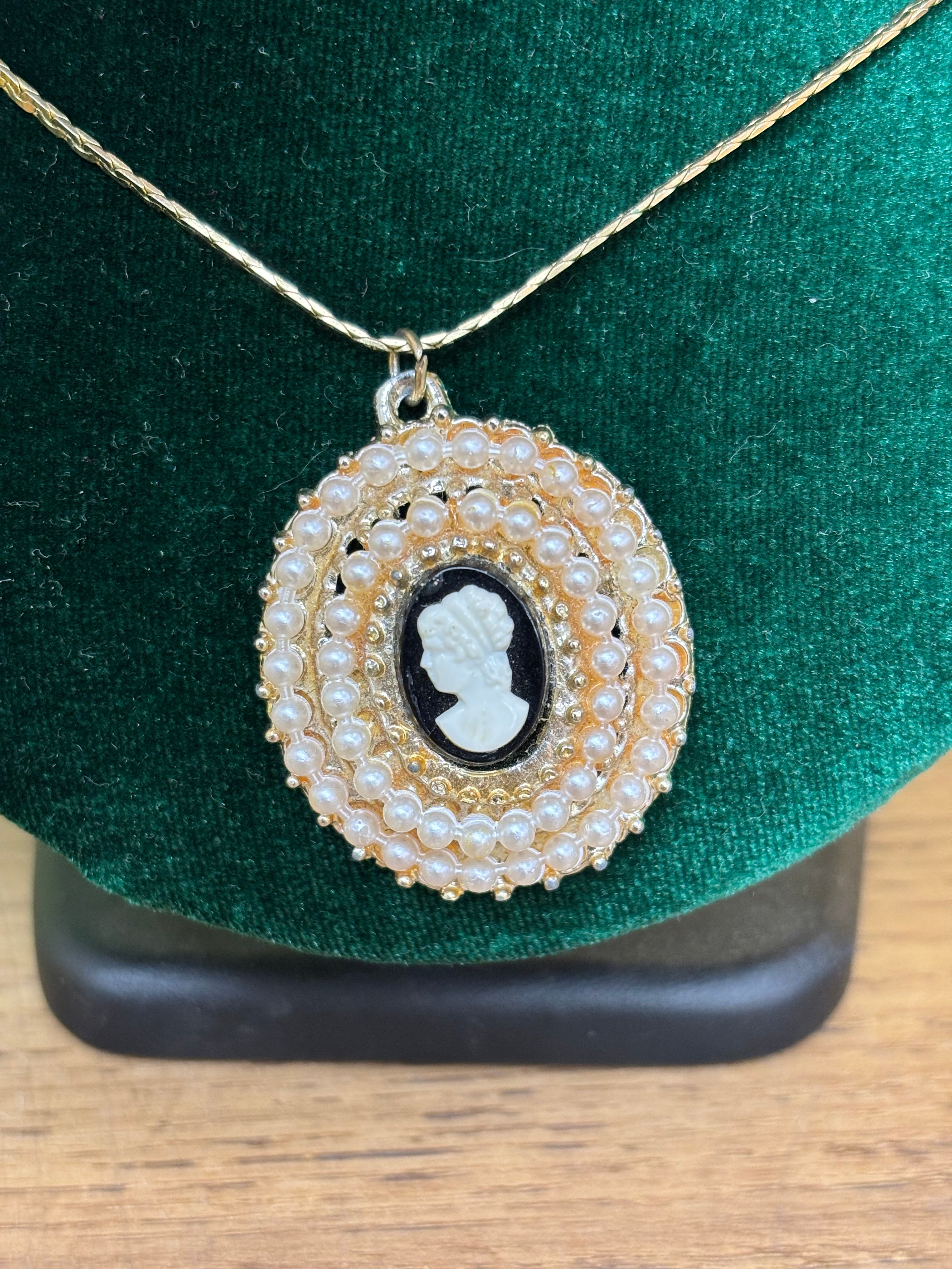 Cameo Pendant Necklace