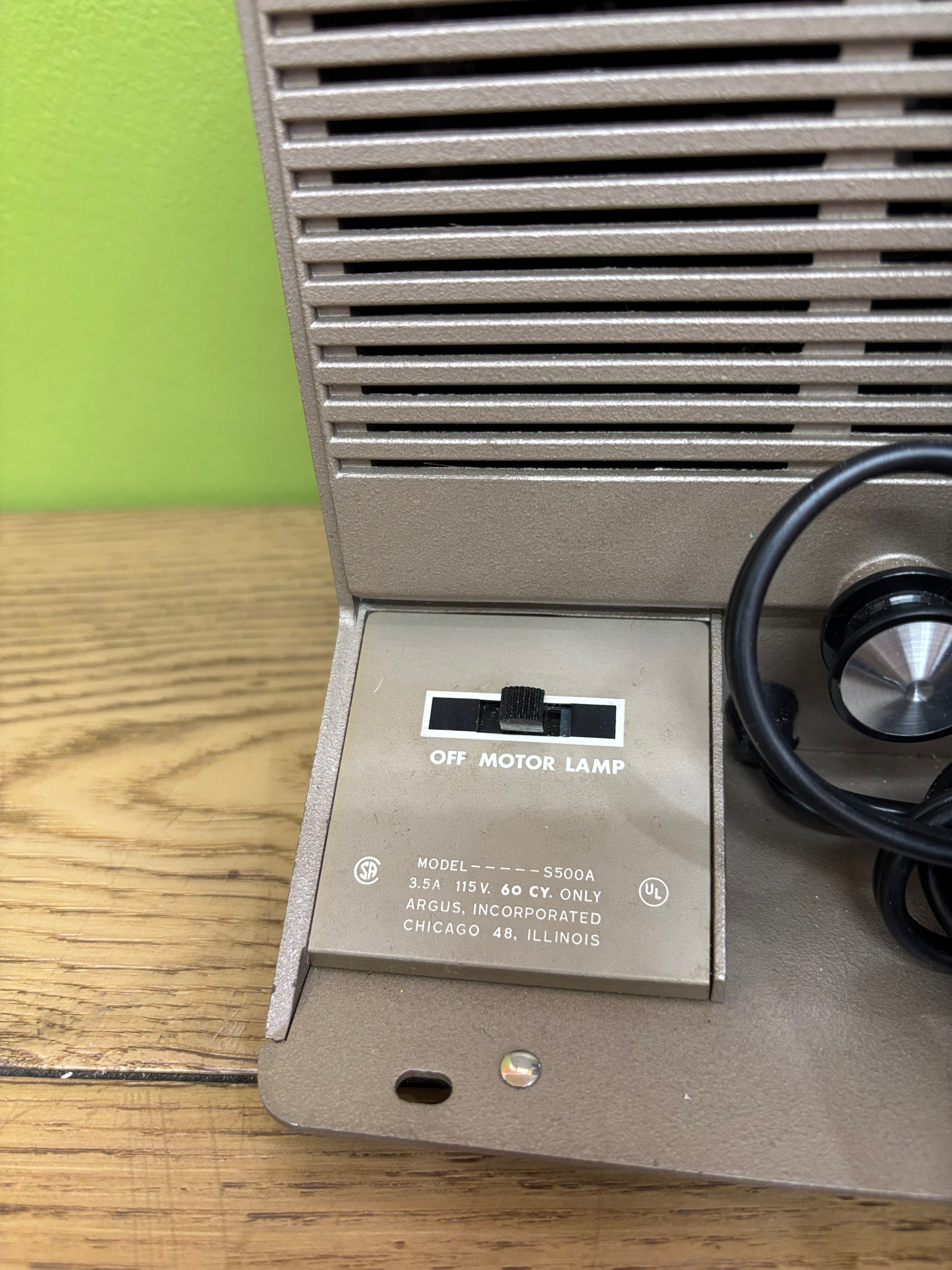 Argus Showmaster 500A Movie Projector