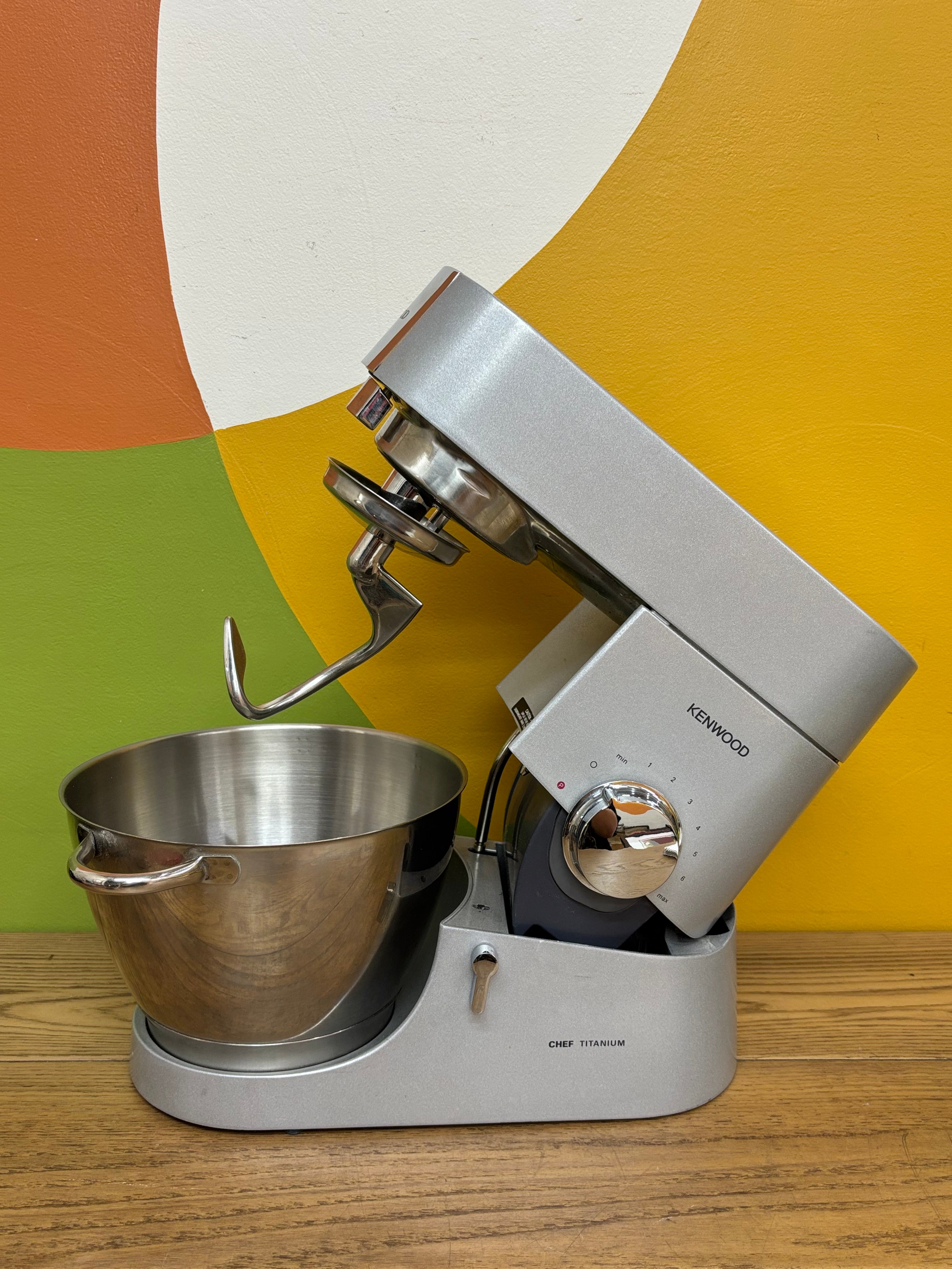 Kenwood Chef Titanium Kitchen Machine Mixer