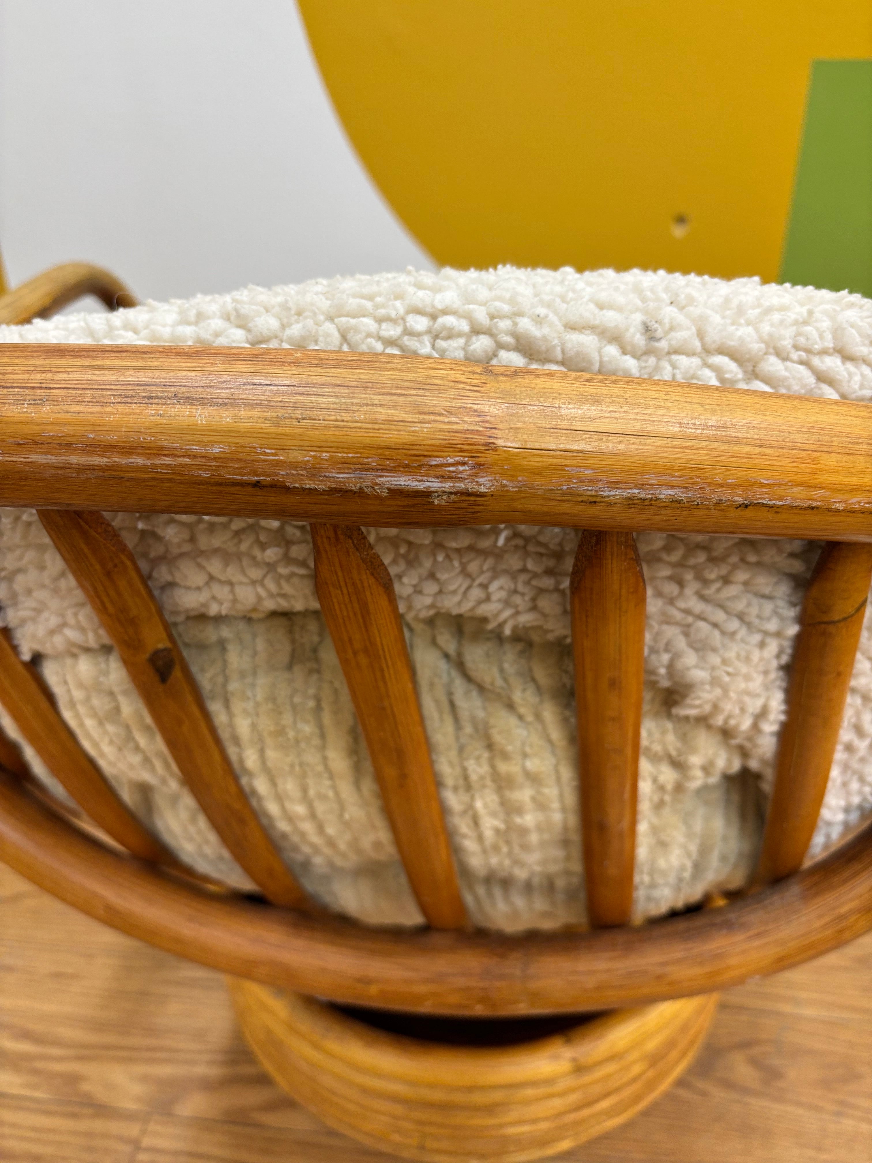 Egg Swivel Chair