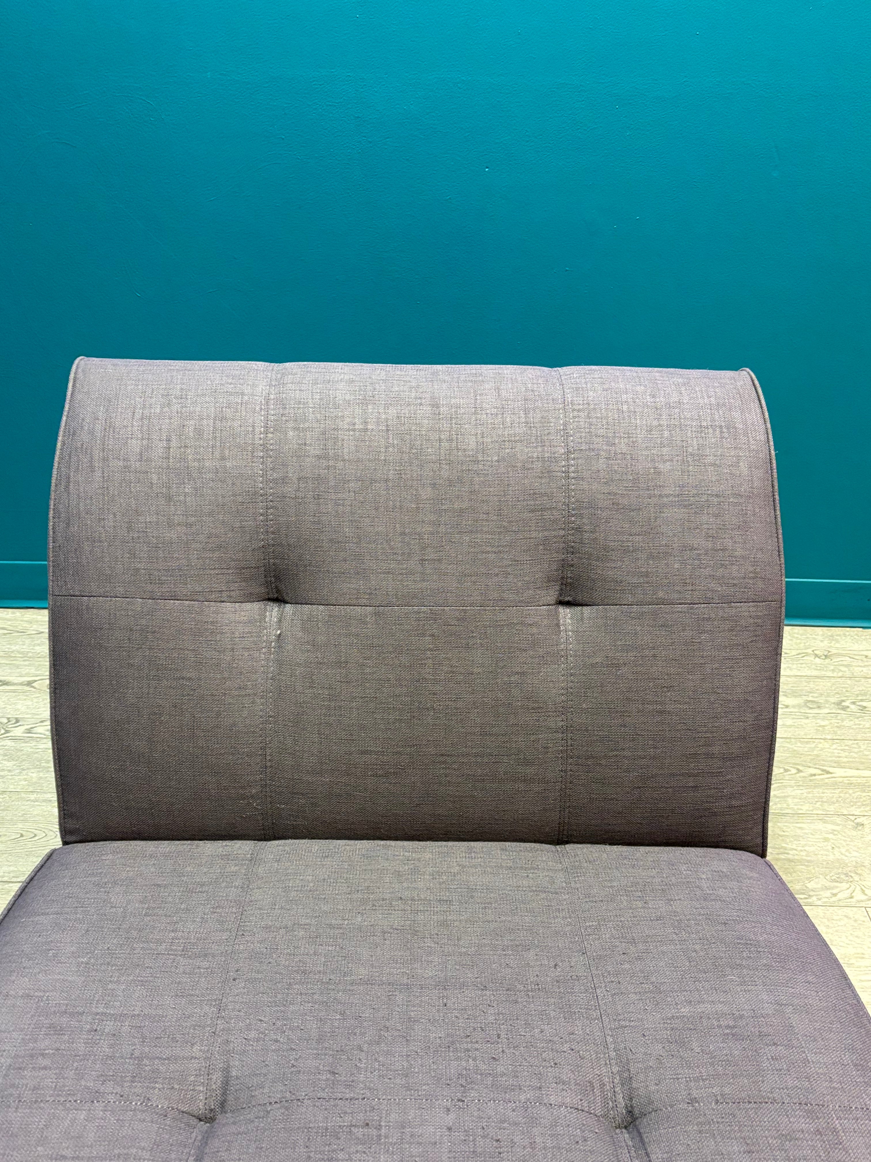 Light Purple Lounge Chaise (EQ3)