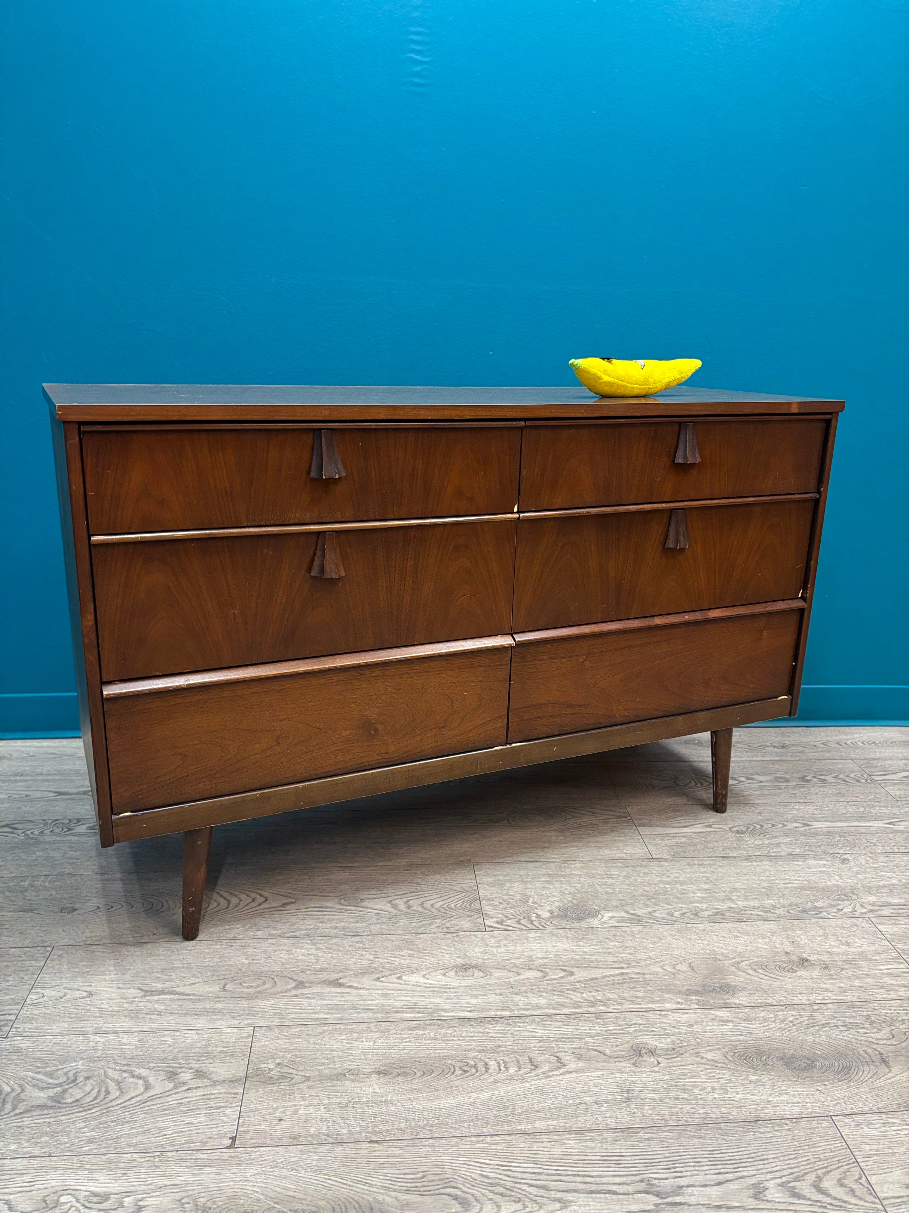 Wood 6 Drawer Dresser