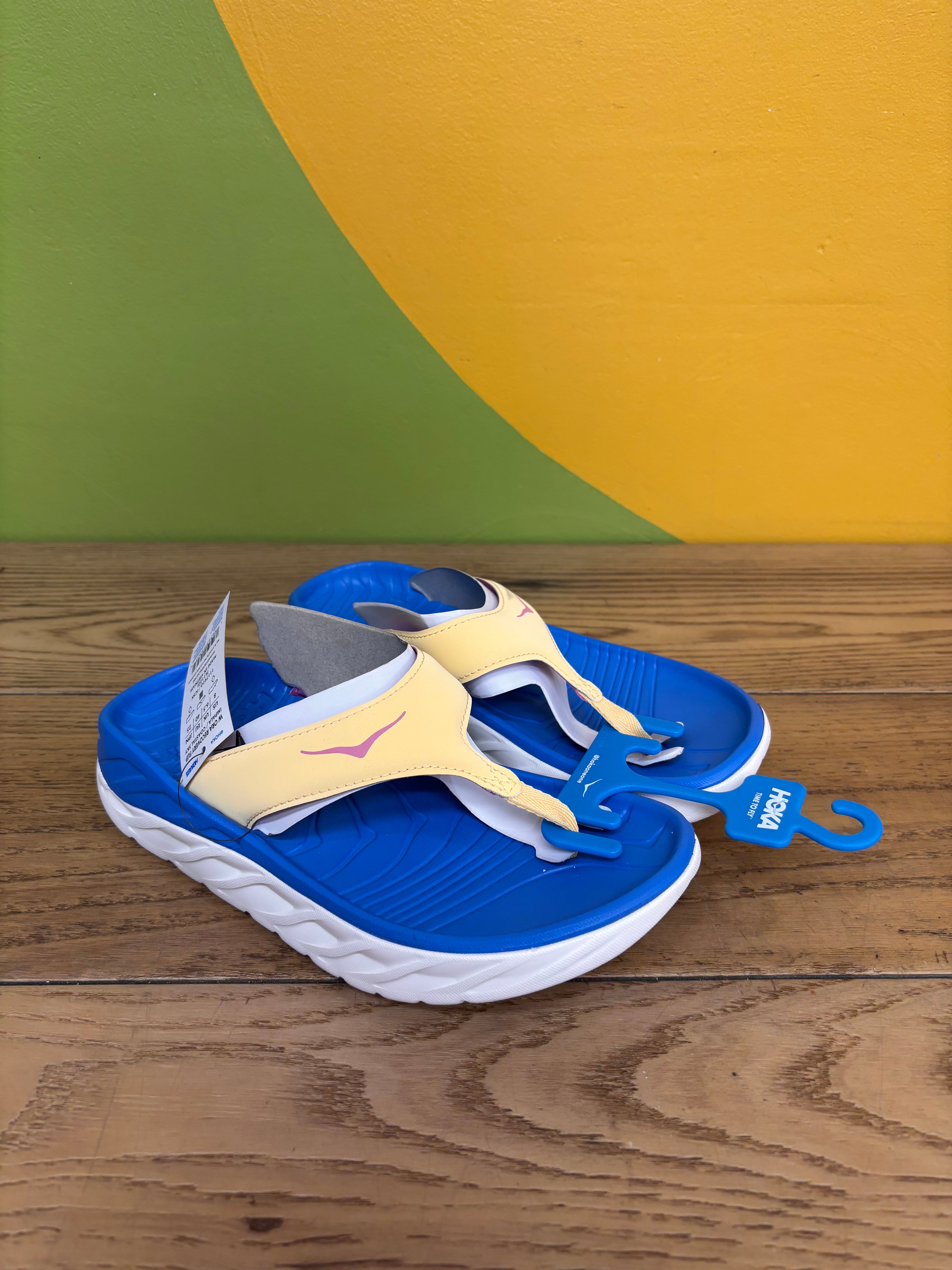 HOKA Ora Recovery Flip Flop (Women Size 8) NEW