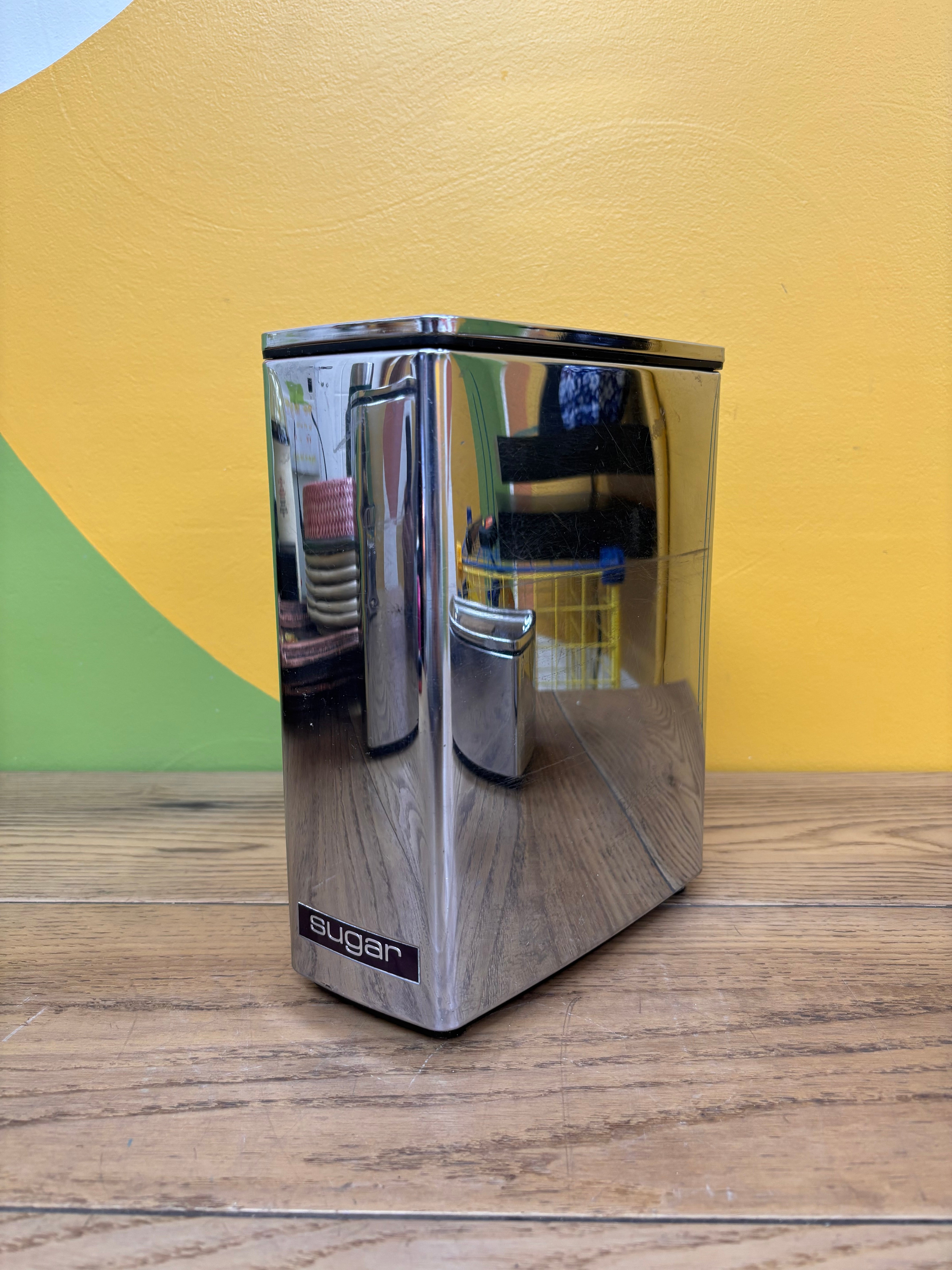 Lincoln Beautyware Chrome Canister Set