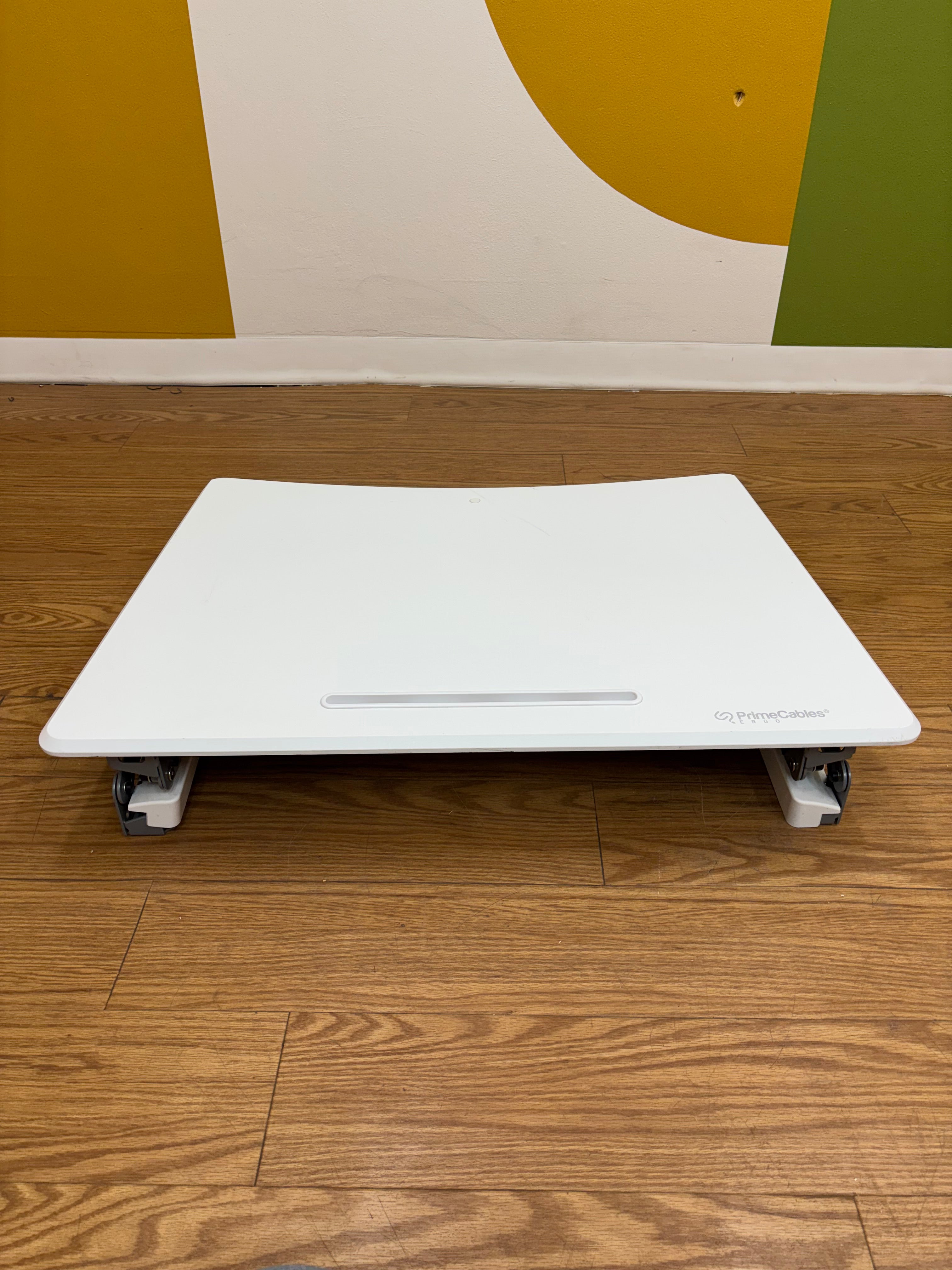 PrimeCables Sit-to-Stand Adjustable Desktop Converter