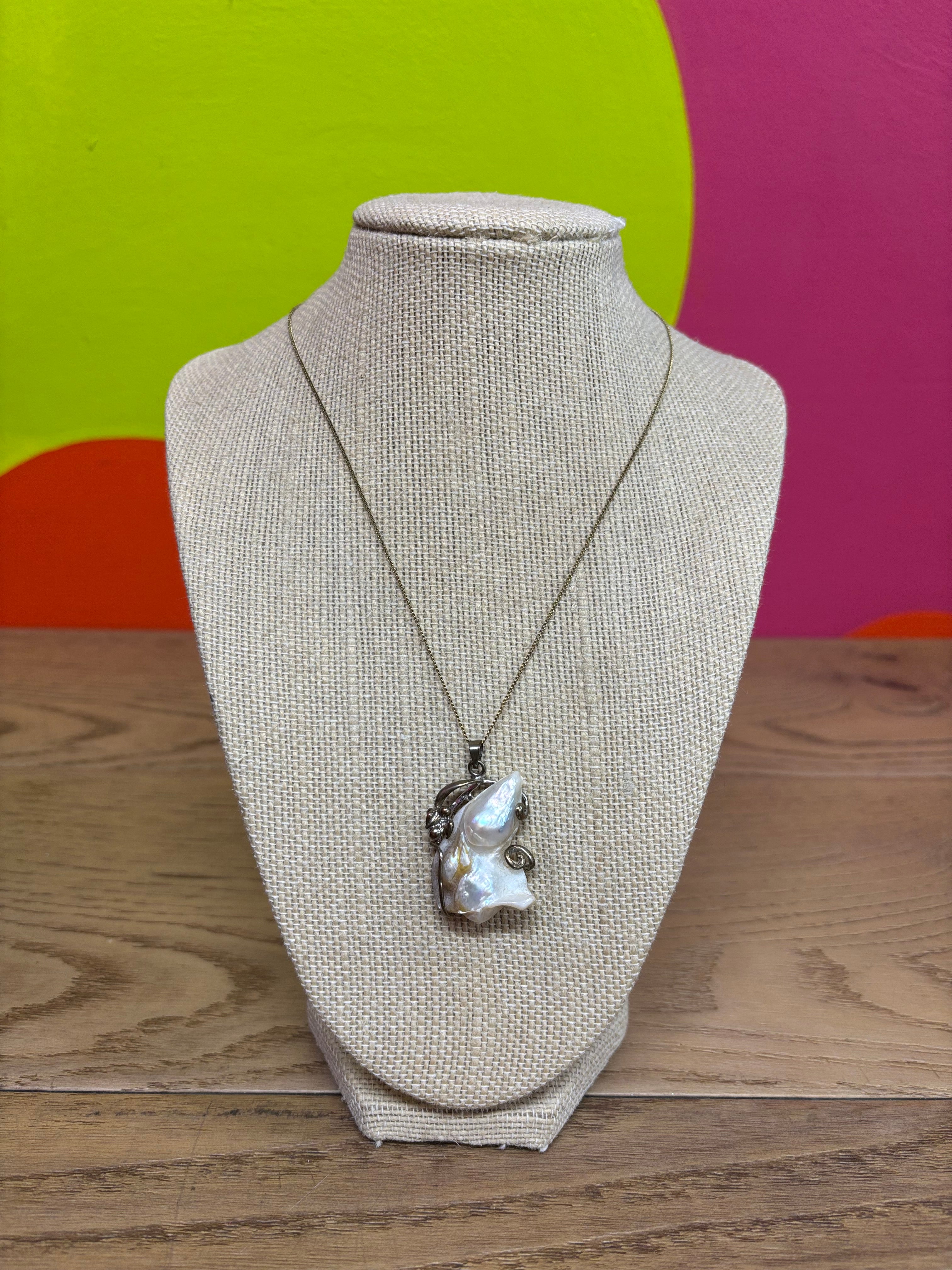 Baroque Mother of Pearl Necklace