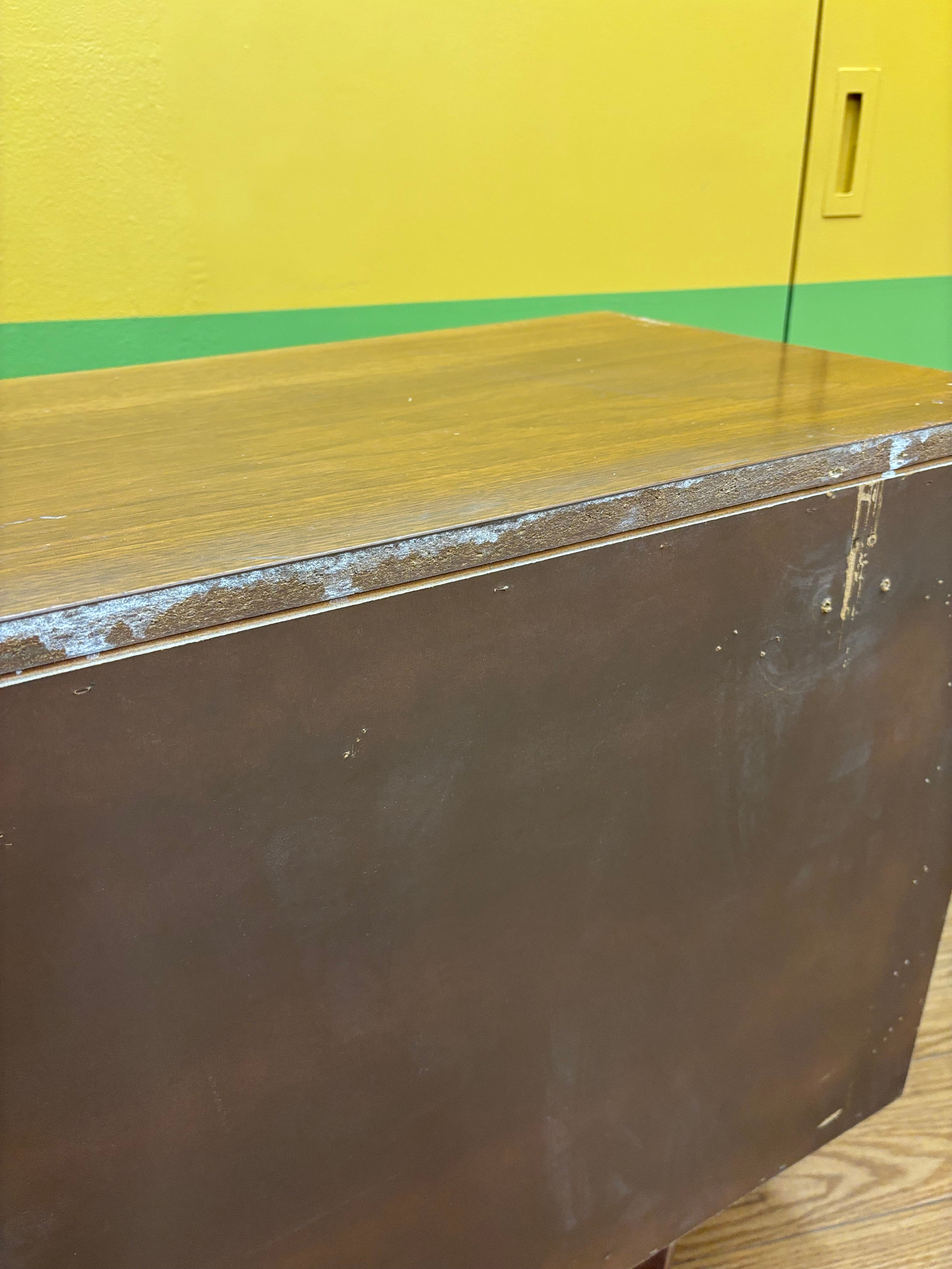 9 Drawer Dresser