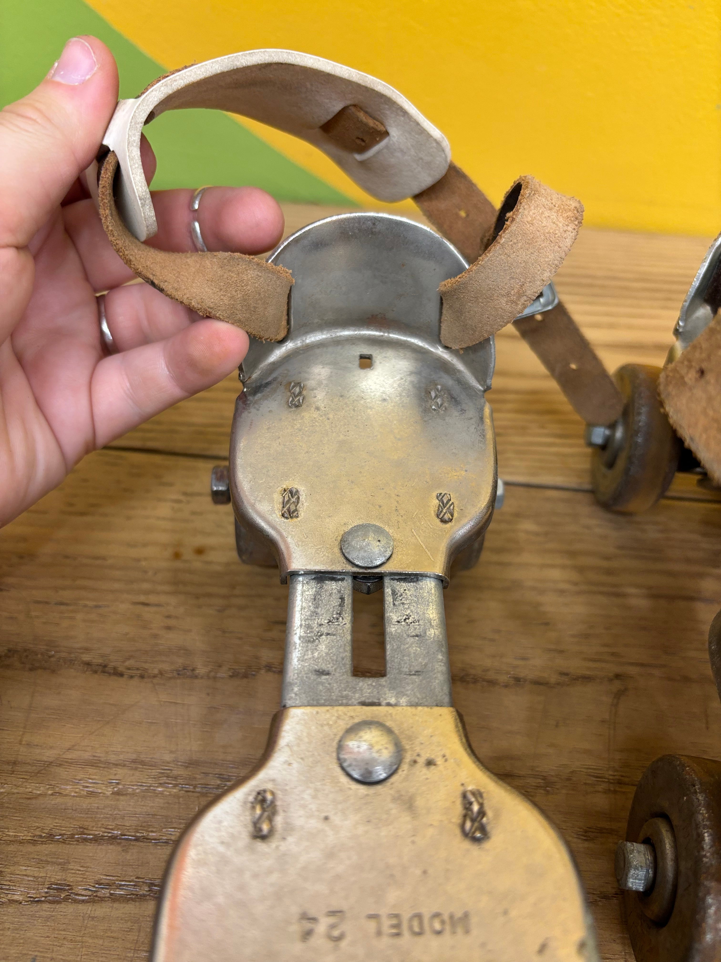 Sun-Line Adjustable Roller Skates