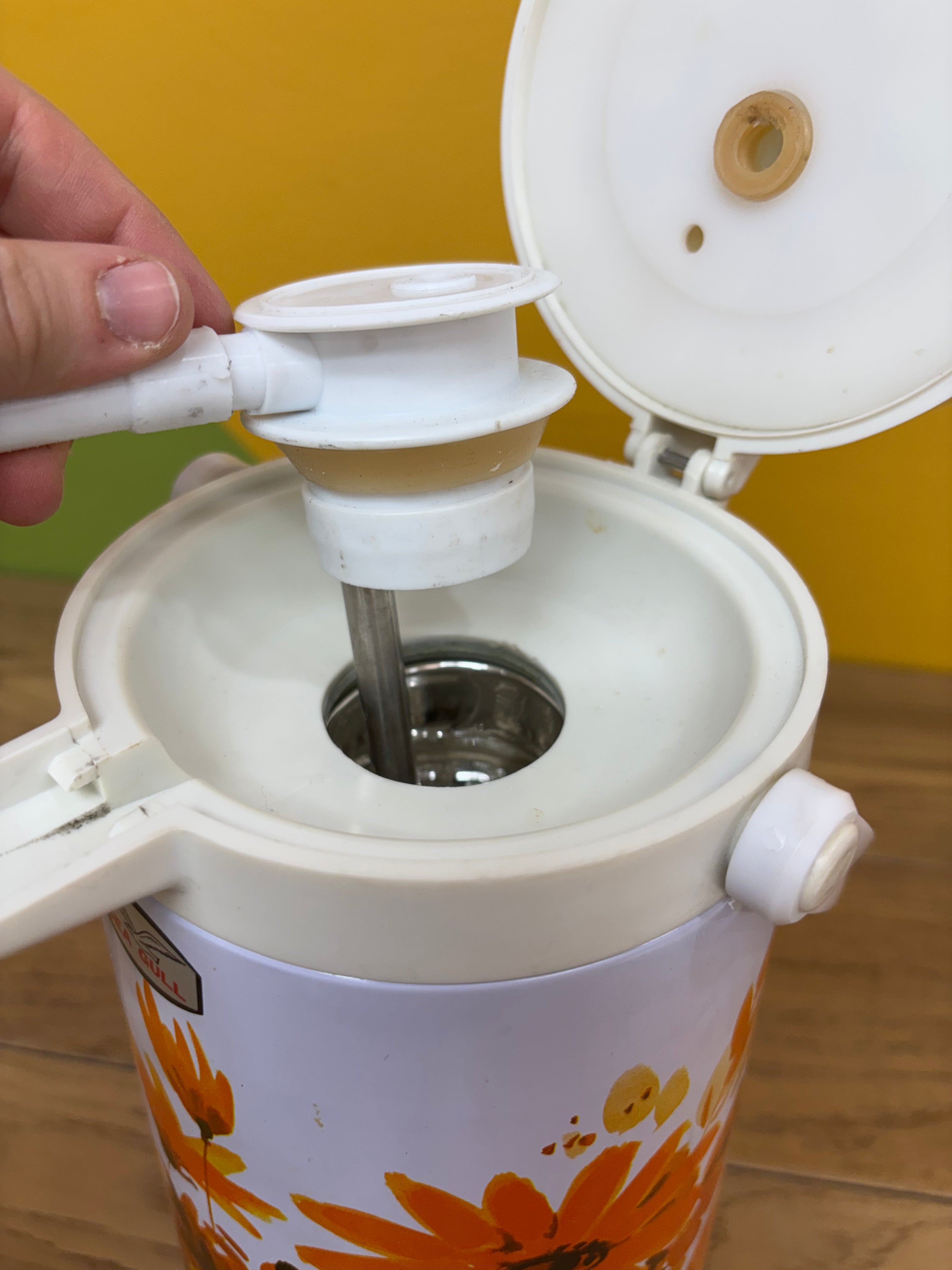 Seagull Floral Pump Top Dispenser