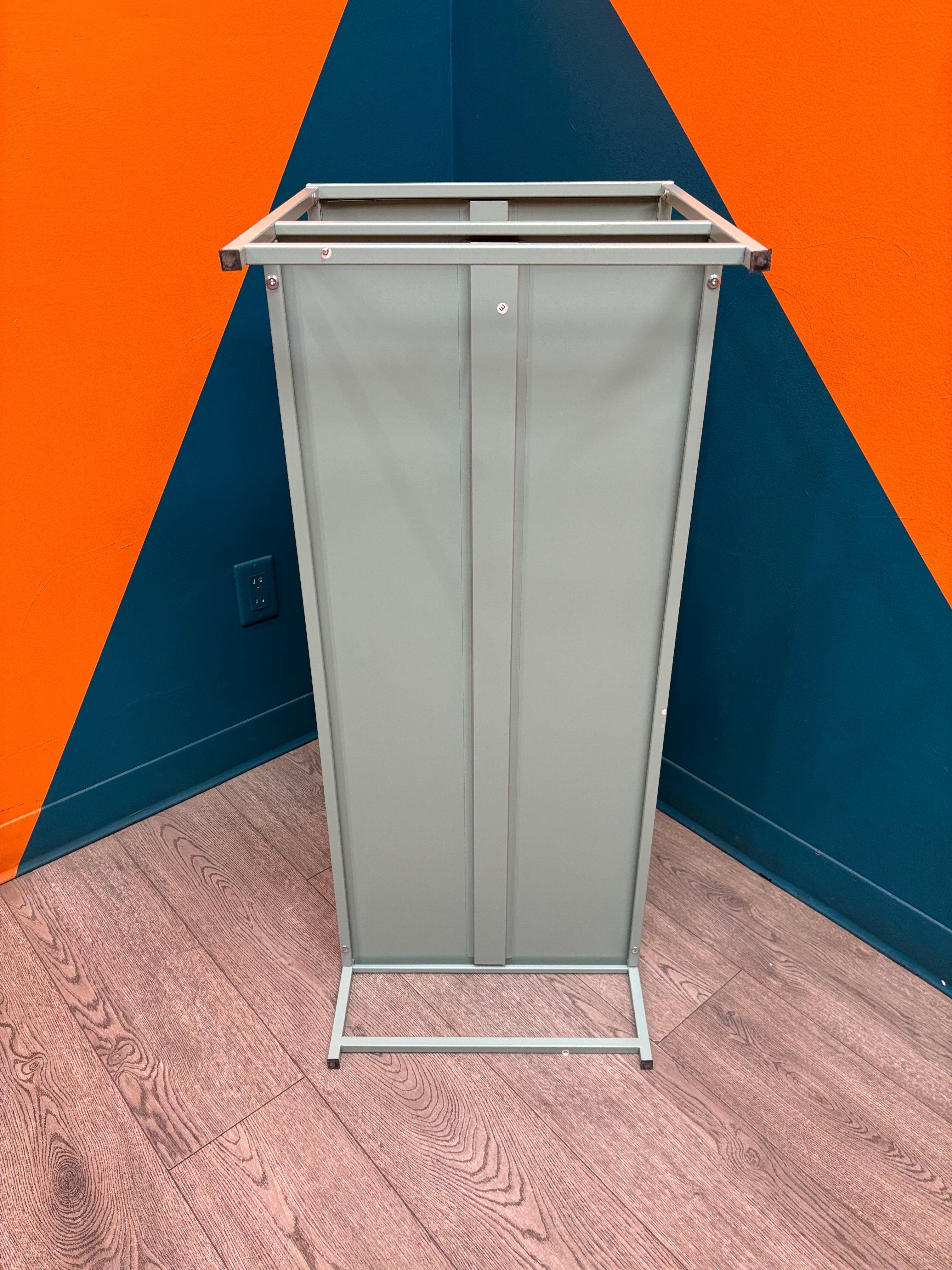 Blue Metal Table - Structube