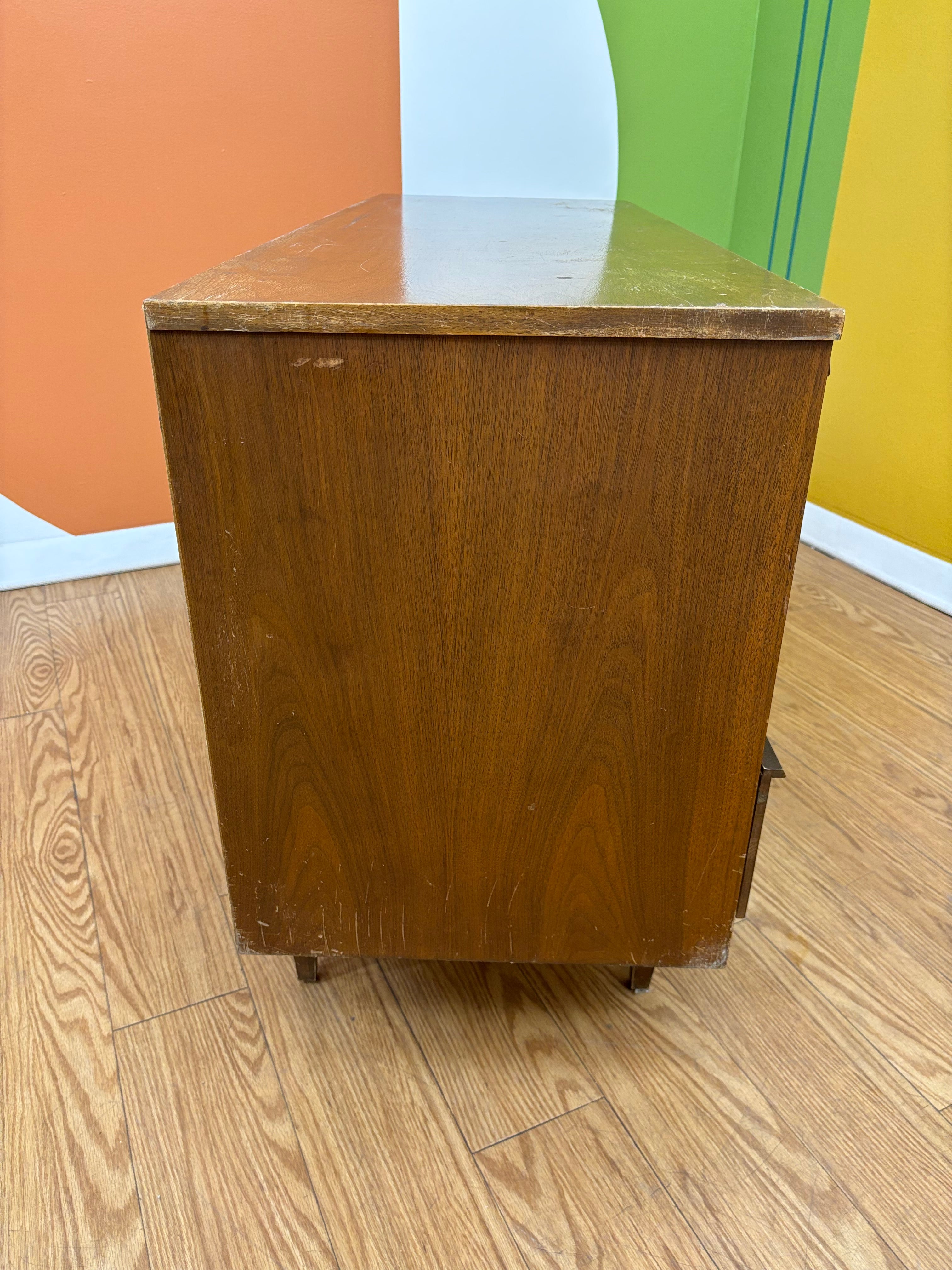 6 Drawer Dresser