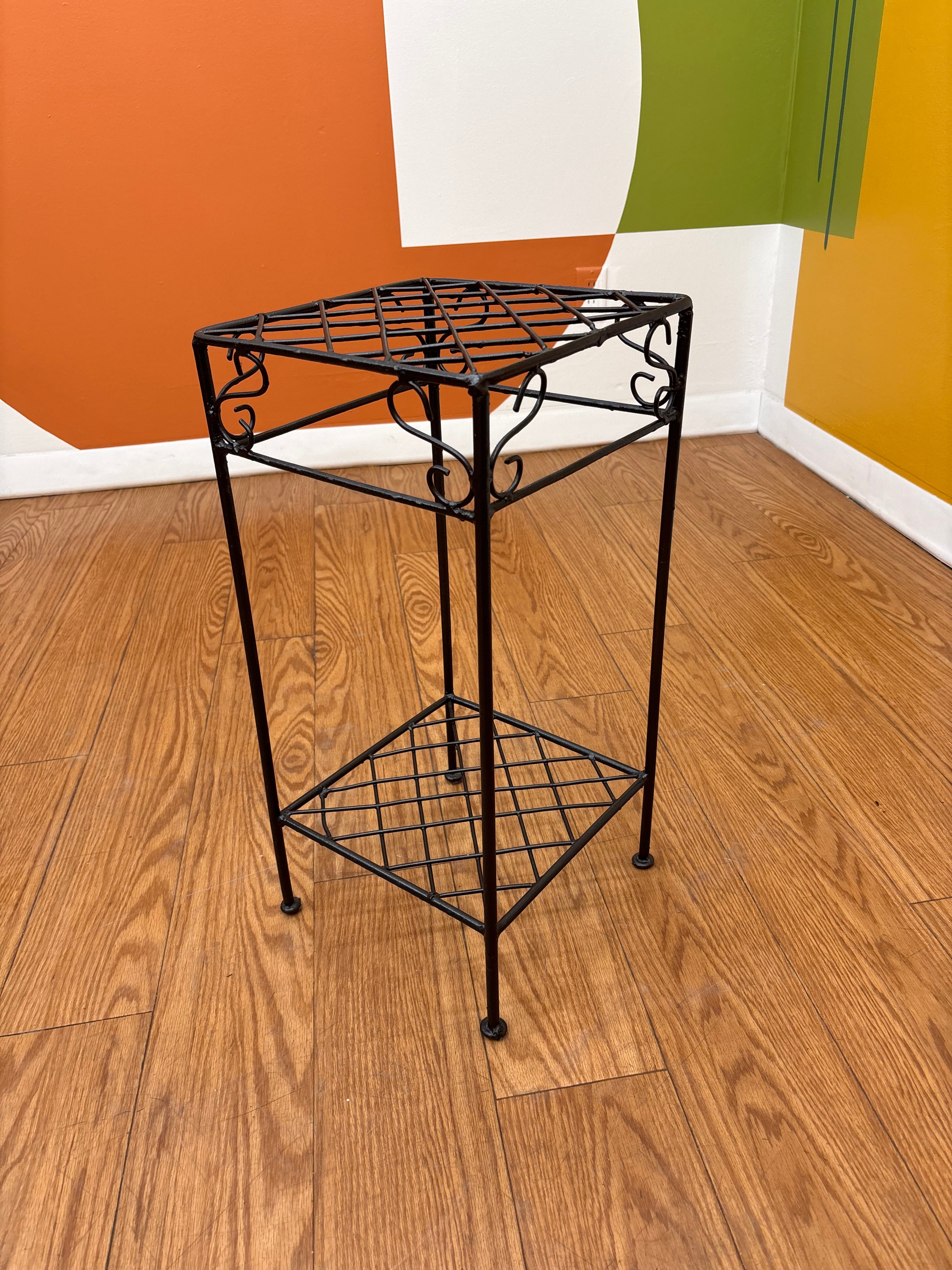 Metal Plant Stand
