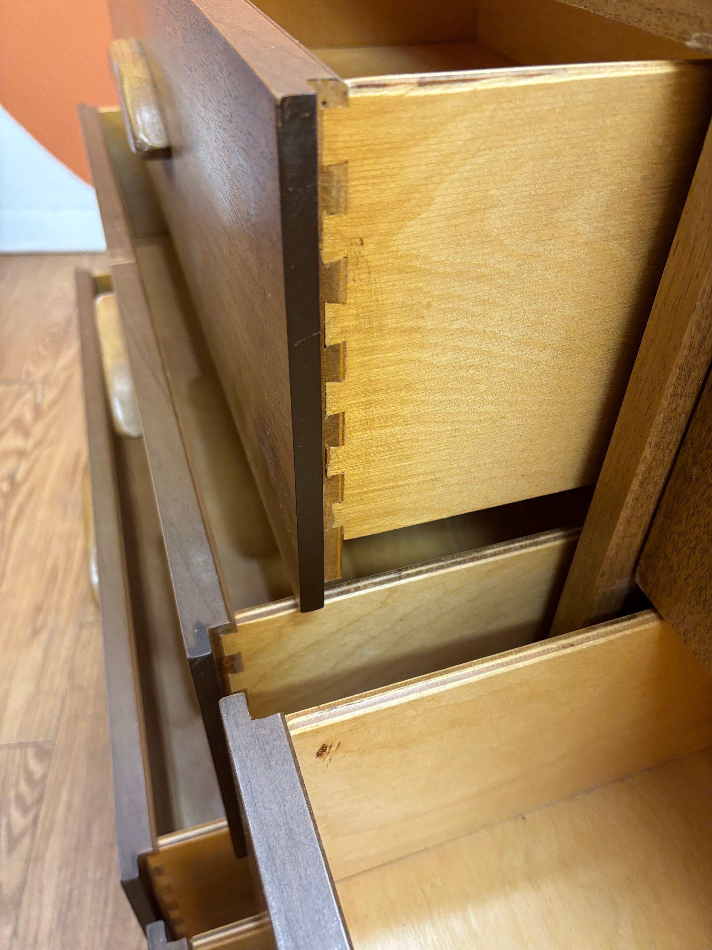 9 Drawer Dresser
