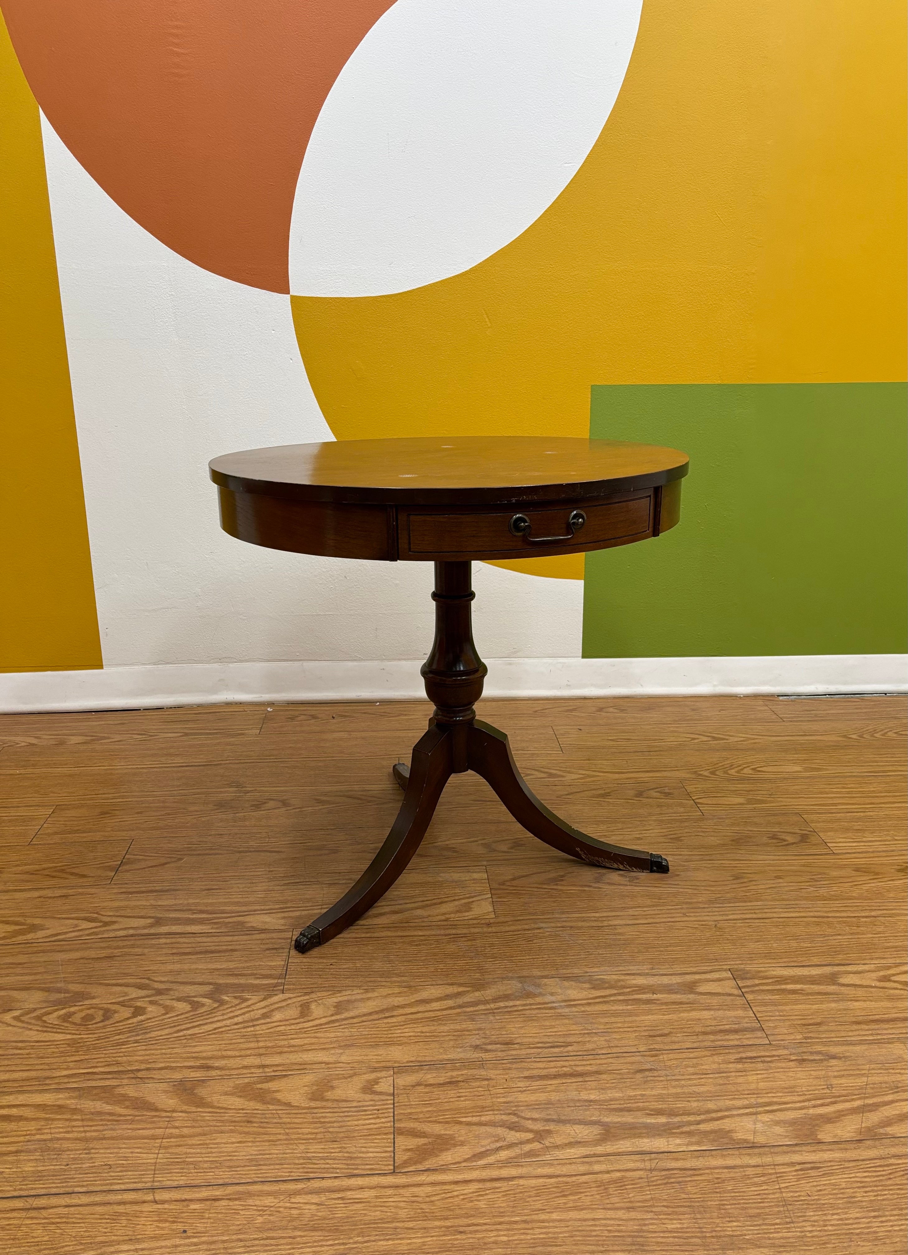 Round Side Table