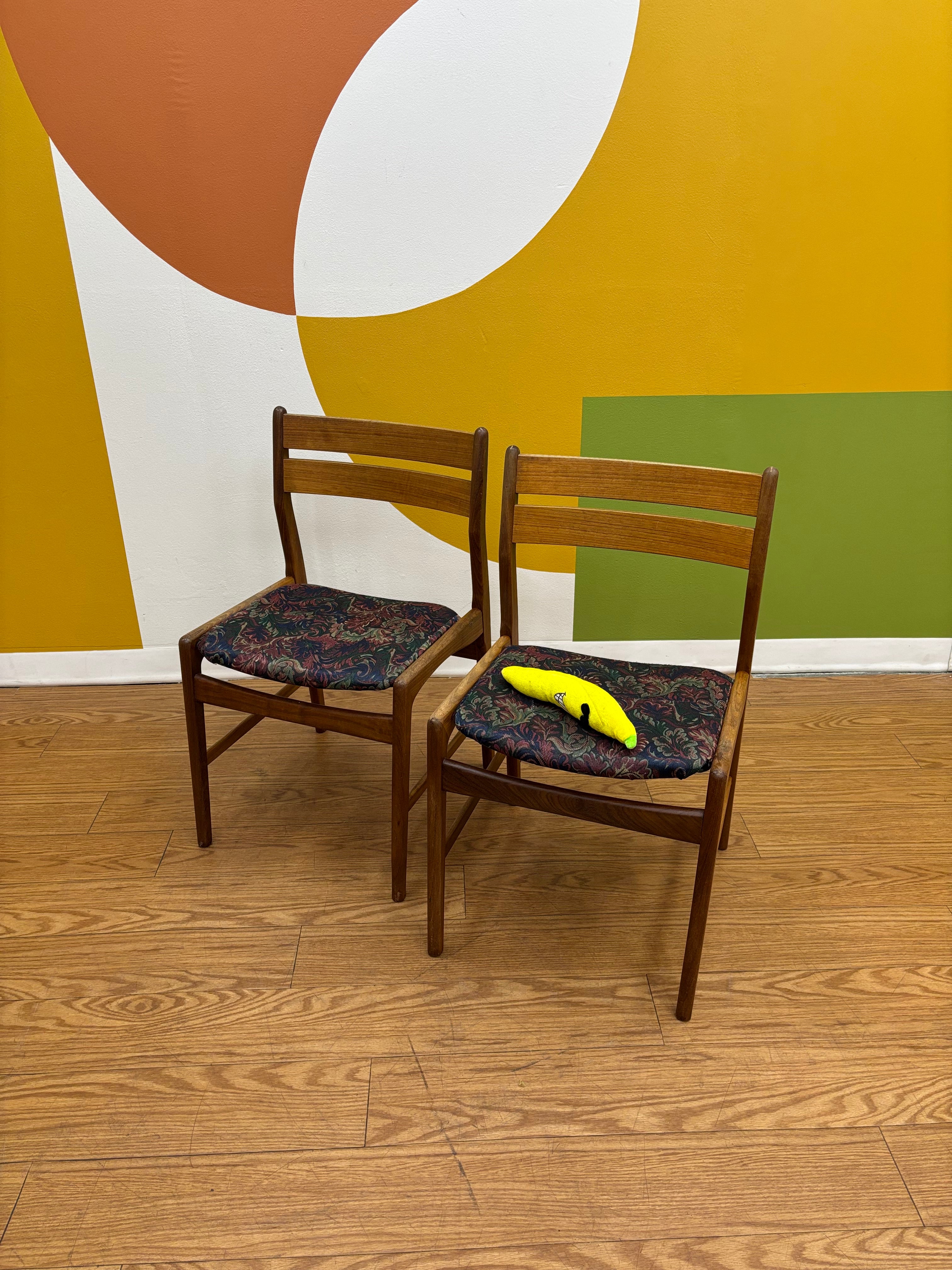 (2) Wood Dining Chairs