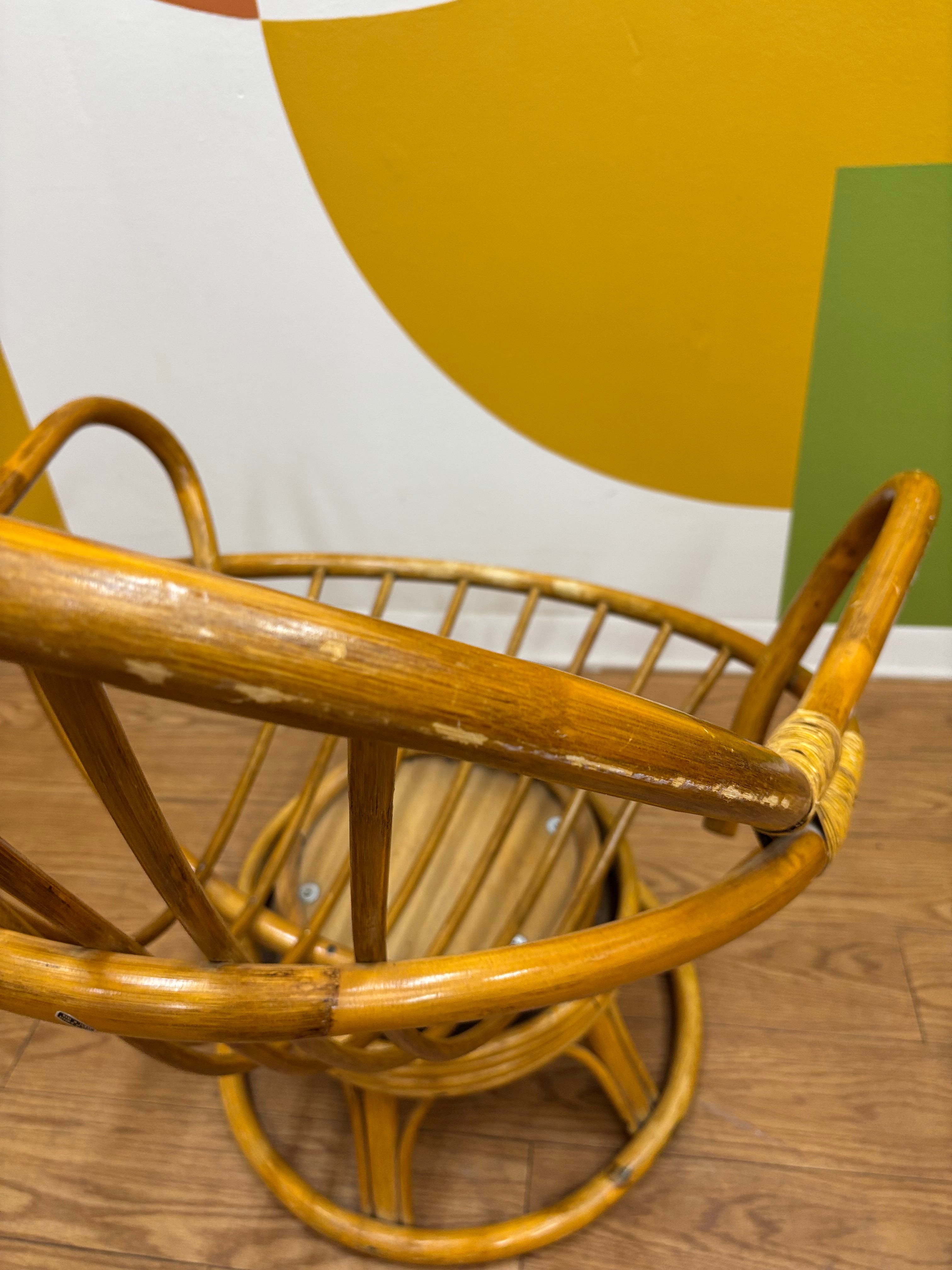 Egg Swivel Chair Frame