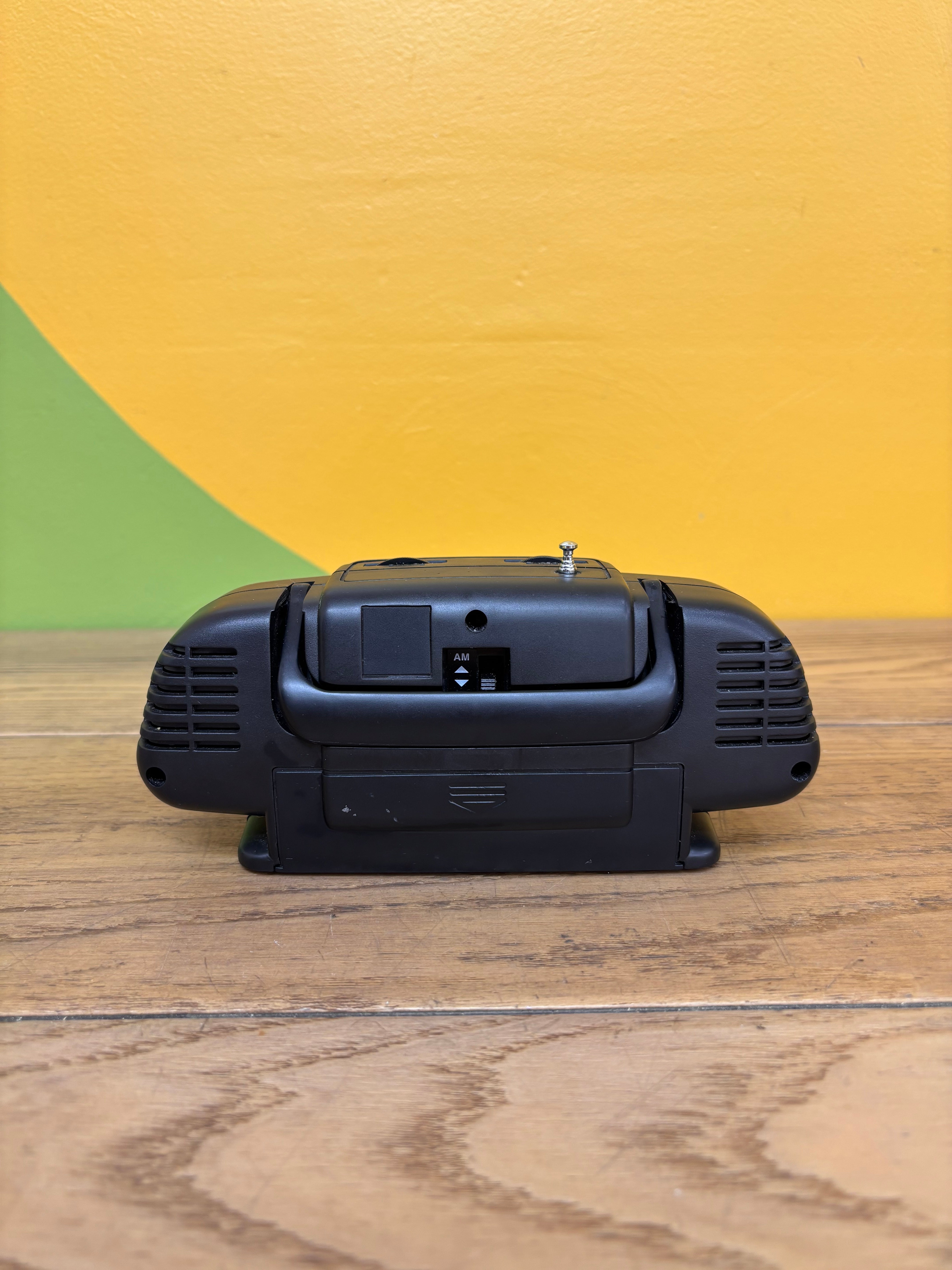 Suntone Mini Boombox Radio