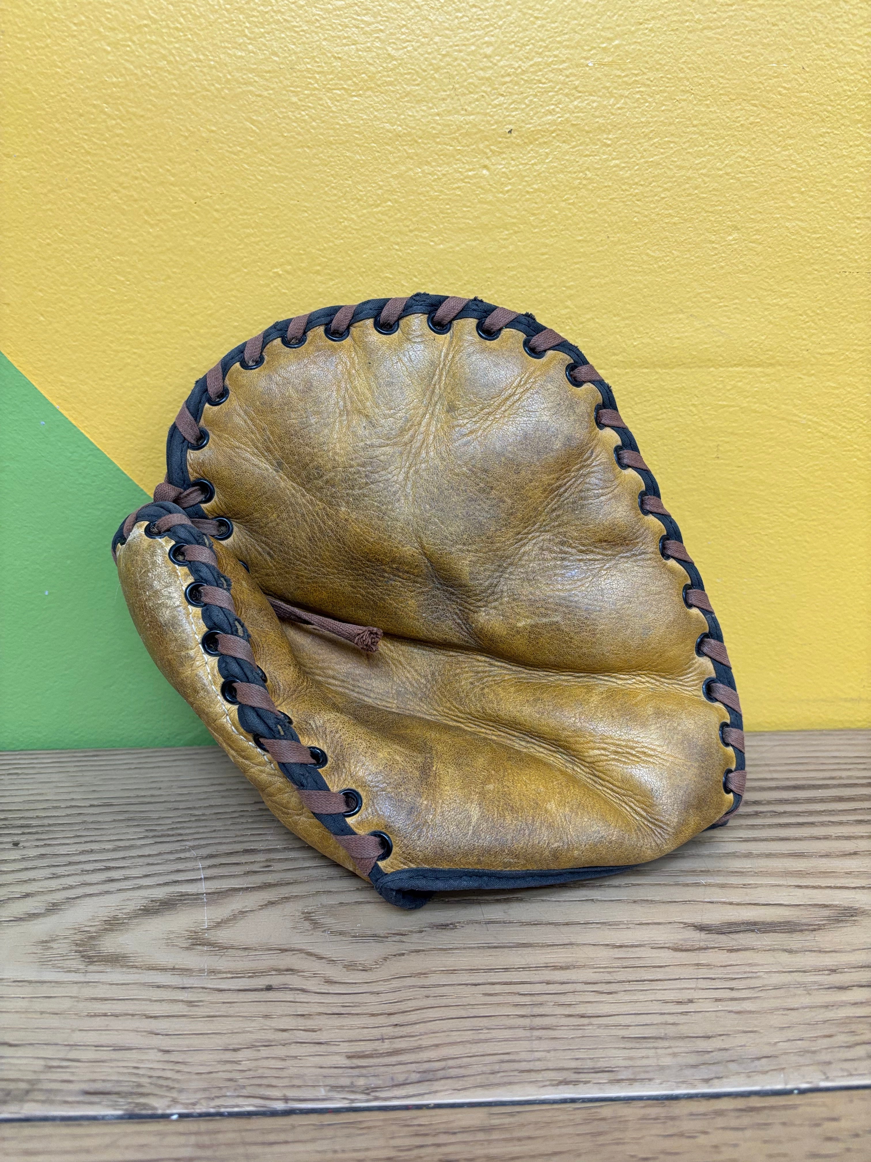 Baseball Mitt