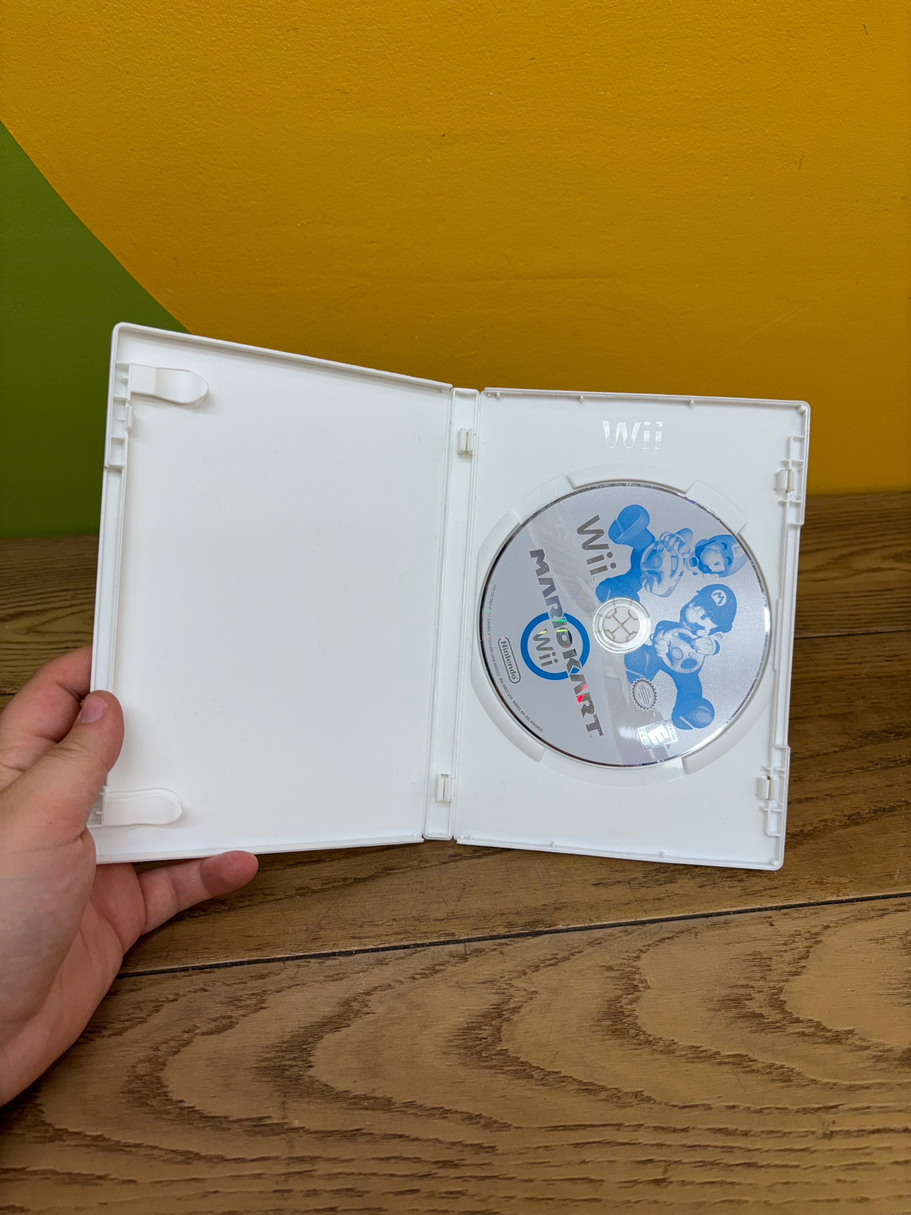 Wii Game - Mario Kart Wii (No Manual)