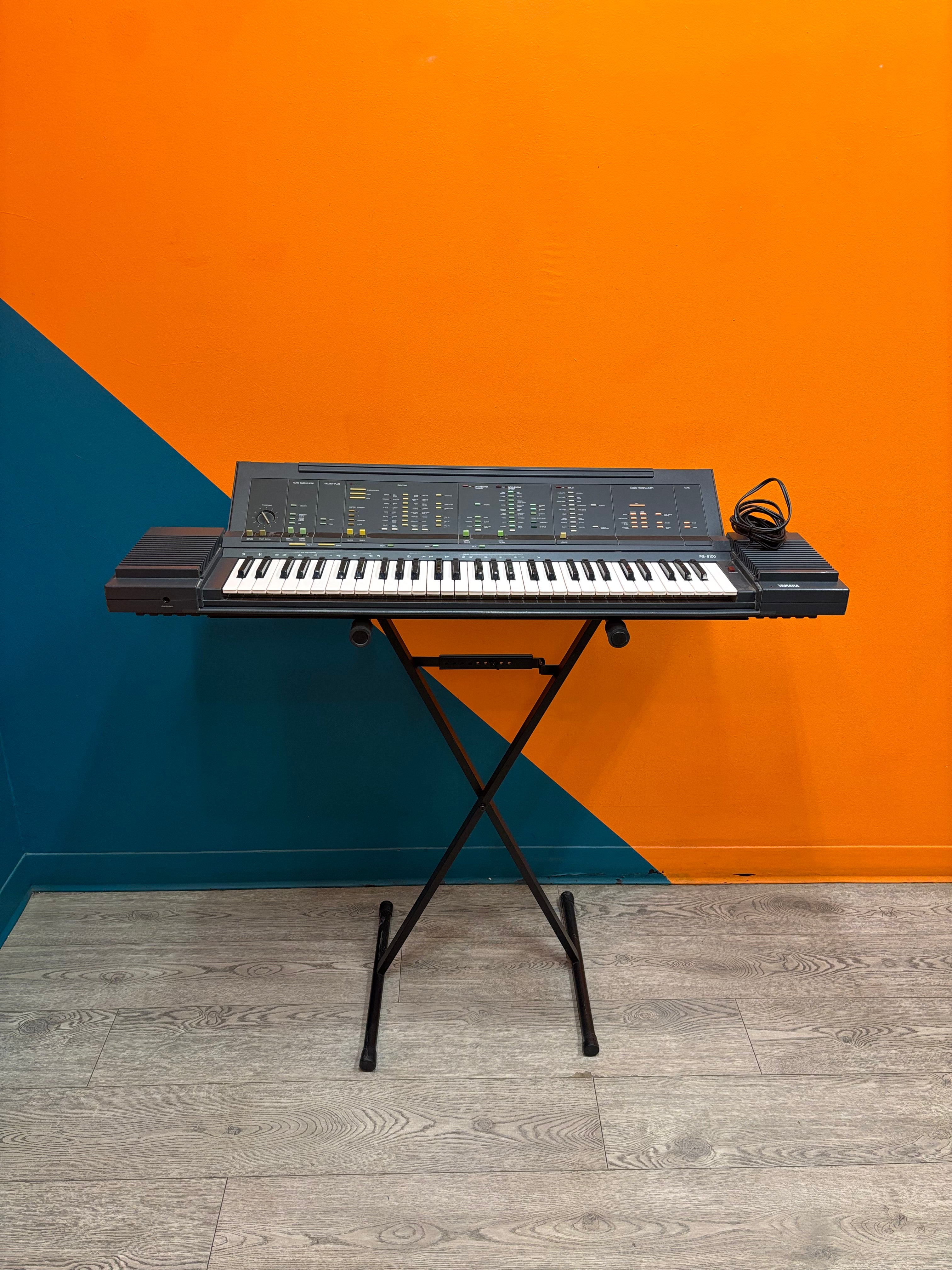 Yamaha PS-6100 Electronic Keyboard & Stand