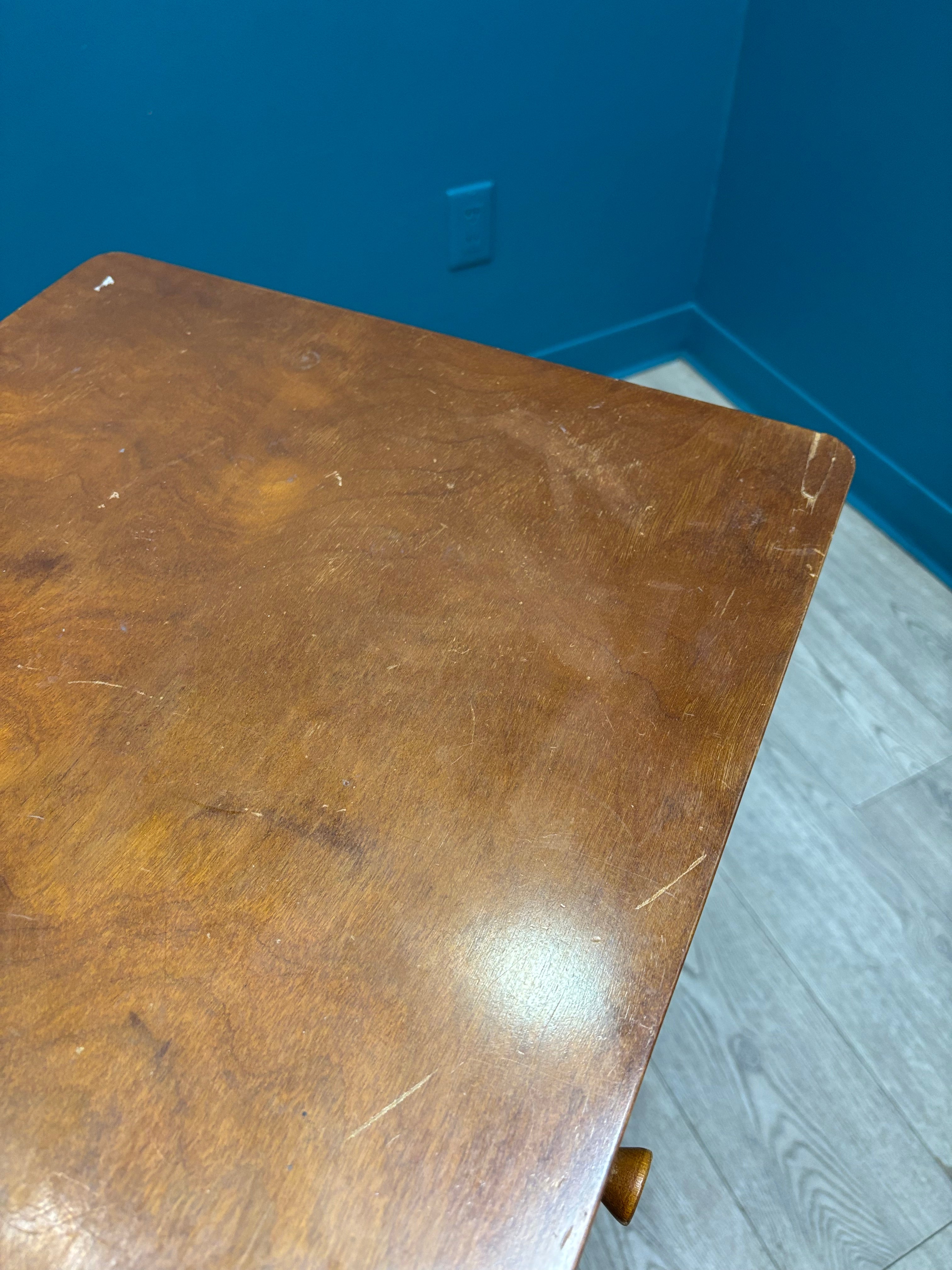 Singer Sewing Machine & Cabinet