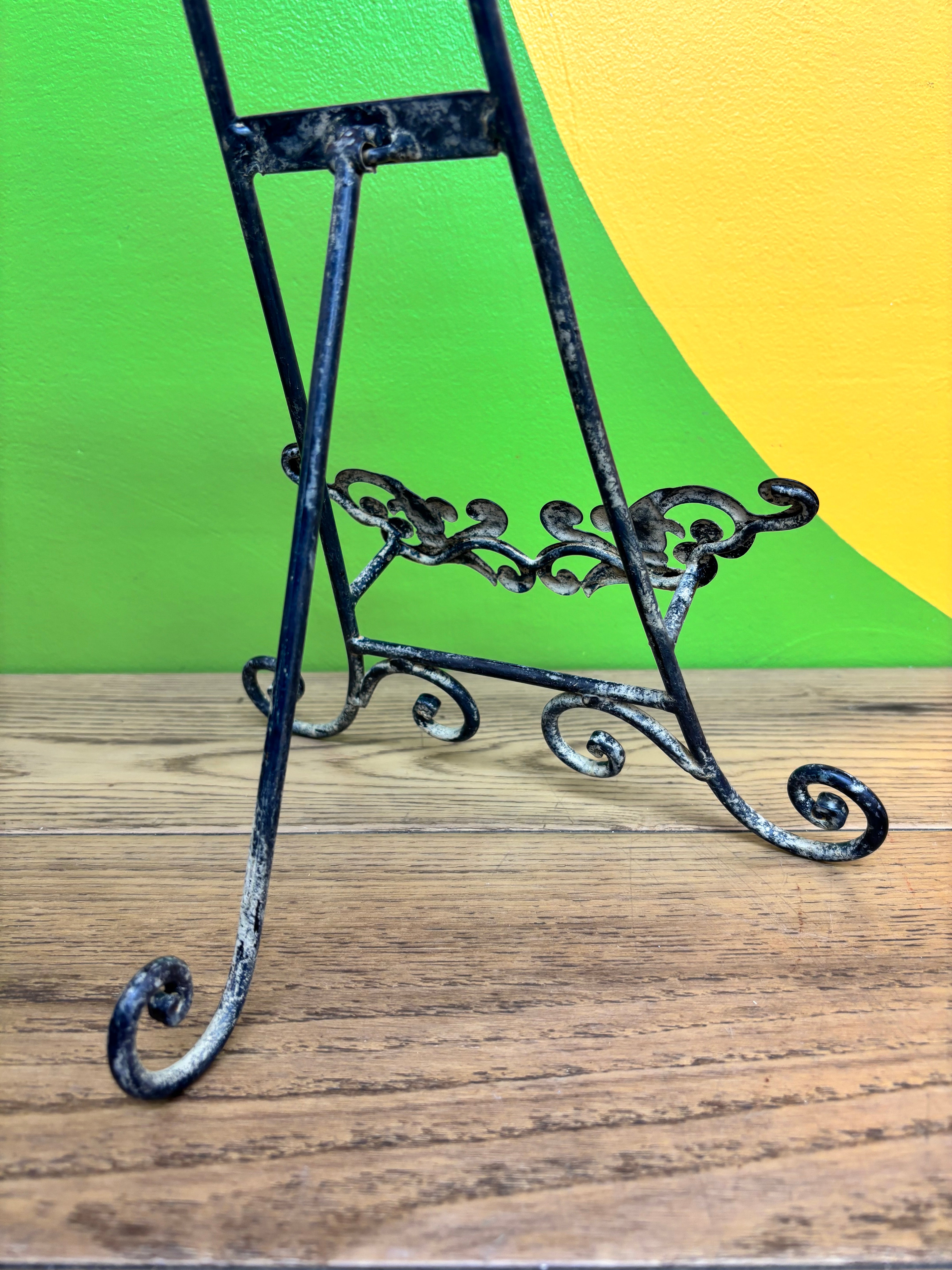 Metal Table Easel